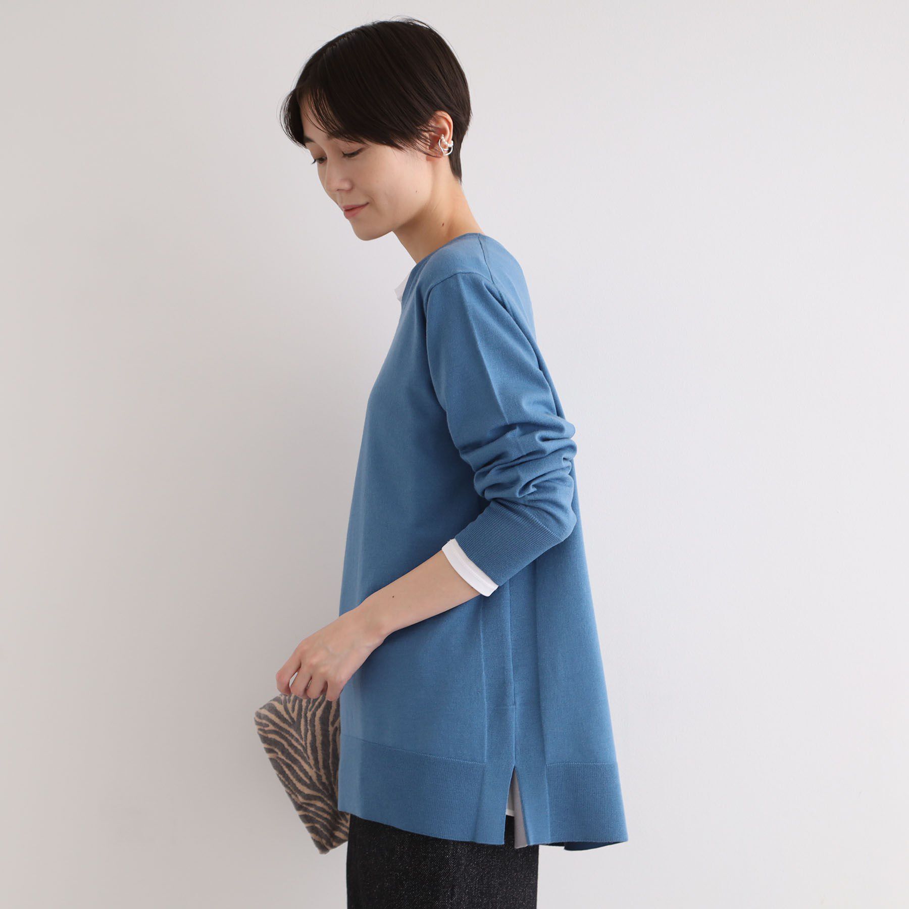 INDIVI「【洗える／チュニック丈／ボーダー柄】スリットデザインVネックニット」|ニット・セーター|