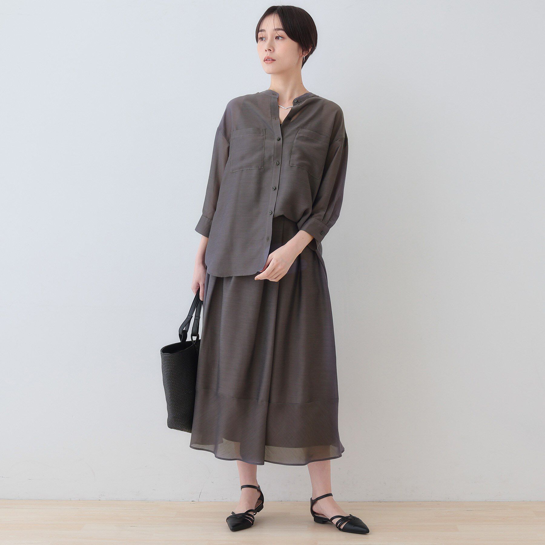 INDIVI「新色登場！【洗える／エアリー素材】巻き風ロングスカート」|スカート|