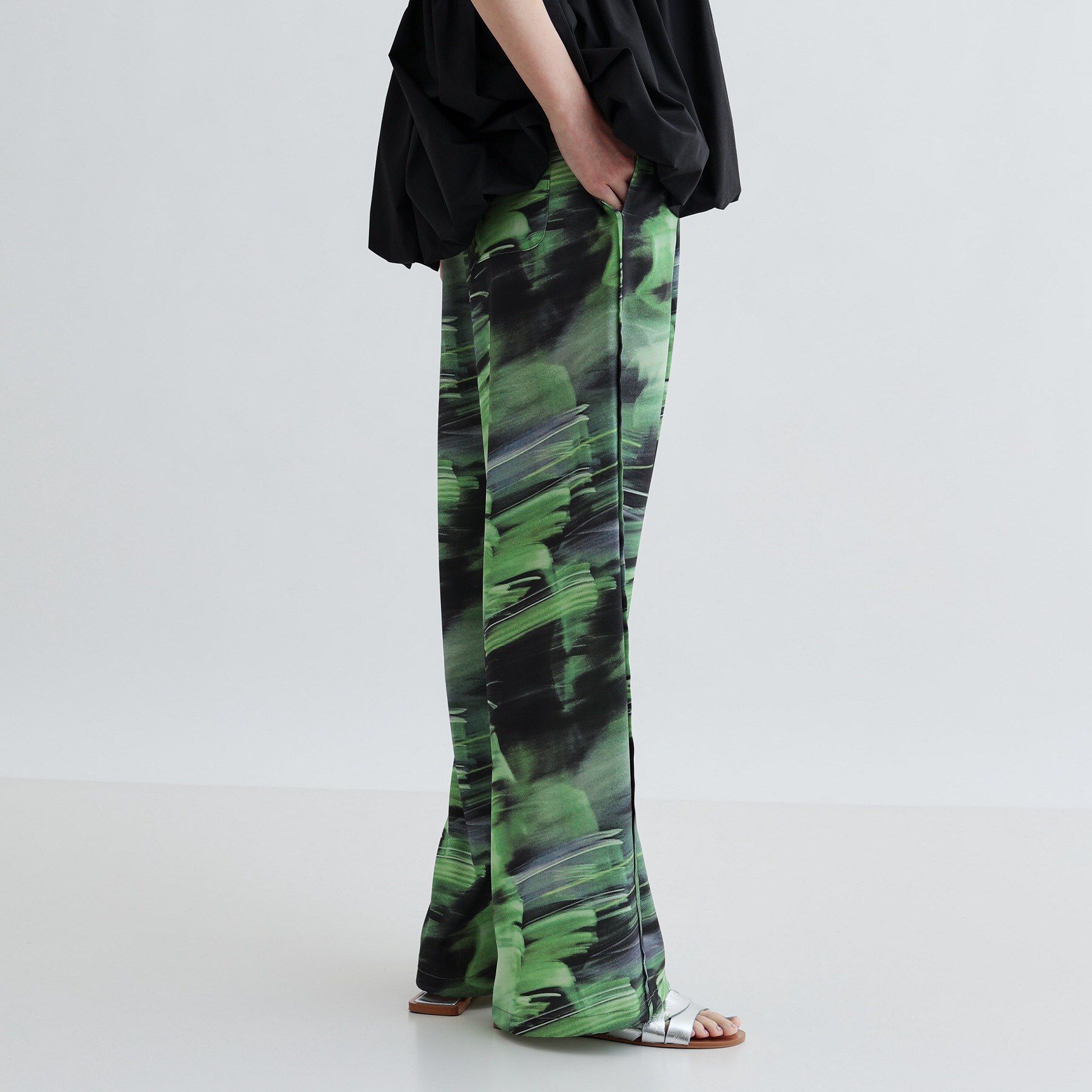 GALLEST「プリントイージーワイドストレートパンツ」|その他|