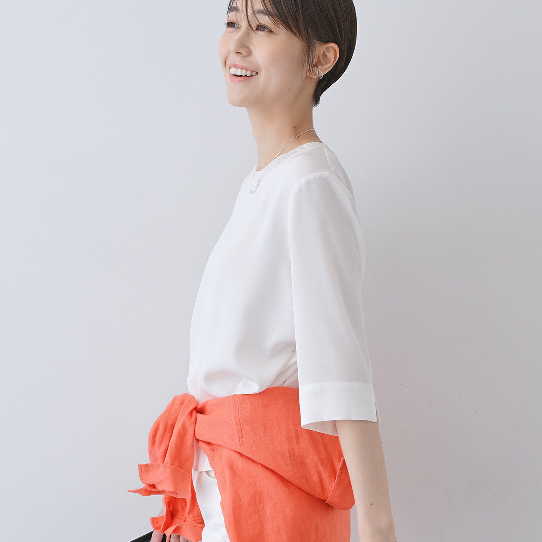 INDIVI「【洗える／5分袖】シルク風素材オフィスブラウス」|シャツ・ブラウス|