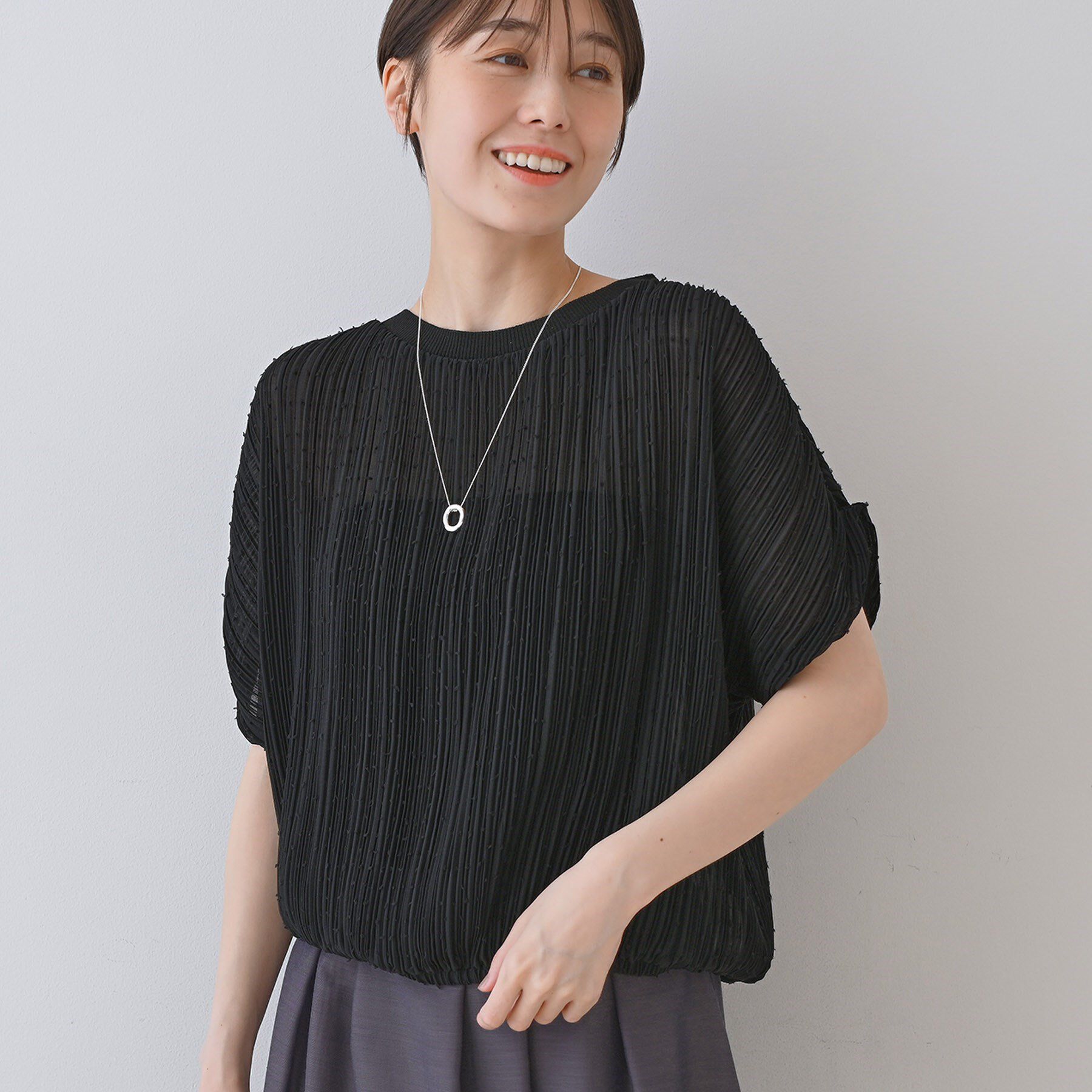 INDIVI「【洗える／ドット柄／凹凸素材】プリーツデザインブラウス」|シャツ・ブラウス|