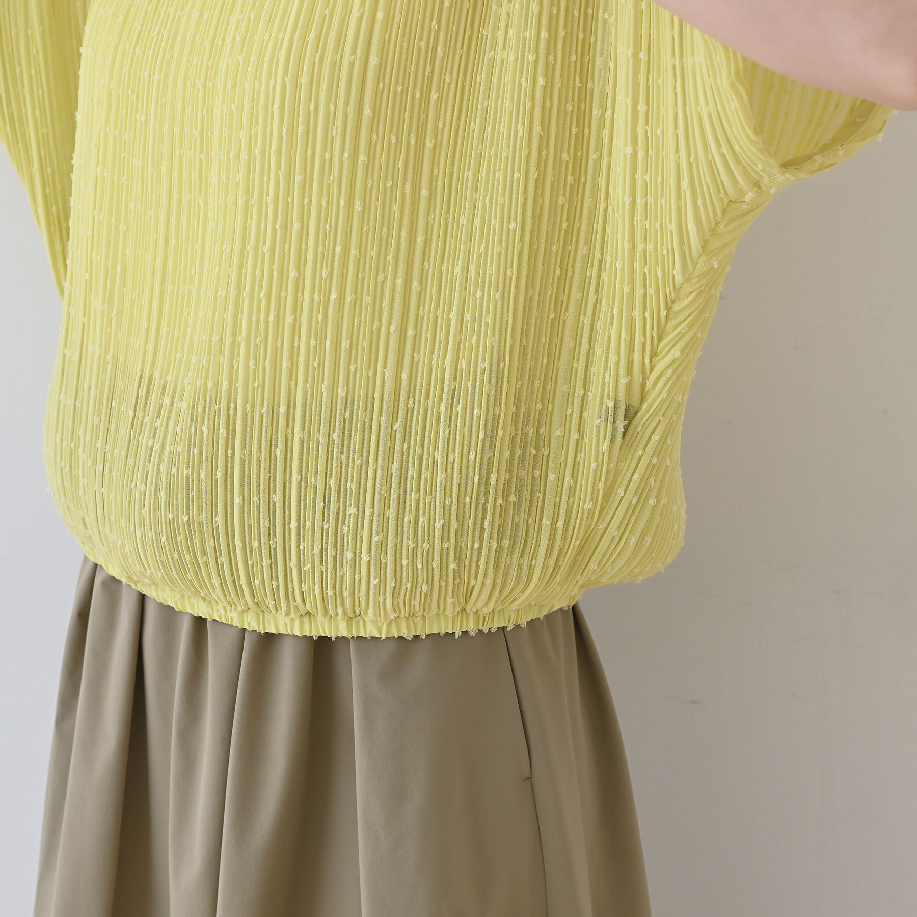 INDIVI「【洗える／ドット柄／凹凸素材】プリーツデザインブラウス」|シャツ・ブラウス|