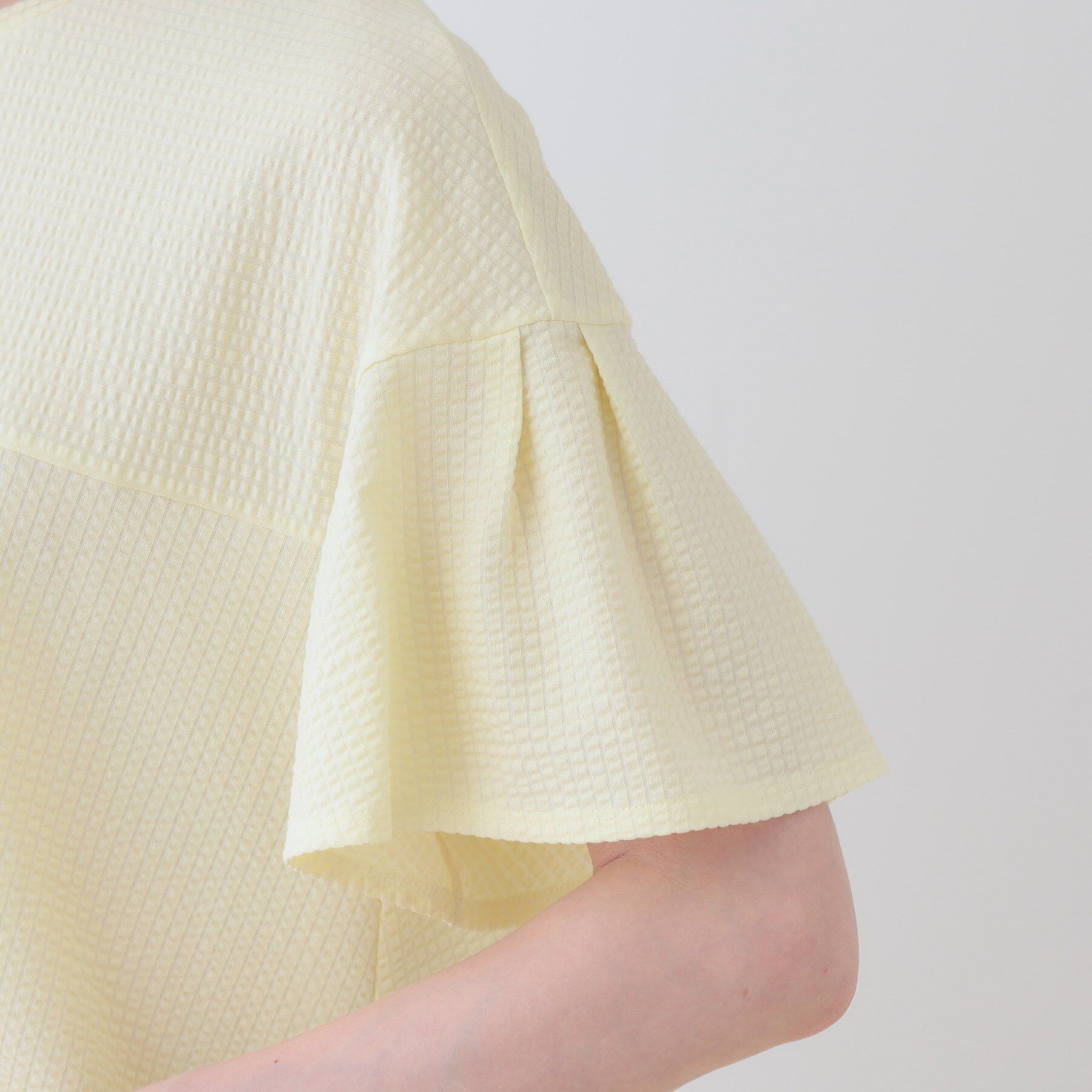 INDIVI「【洗える／体型カバー】凹凸素材フレアデザイントップス」|Tシャツ・カットソー|