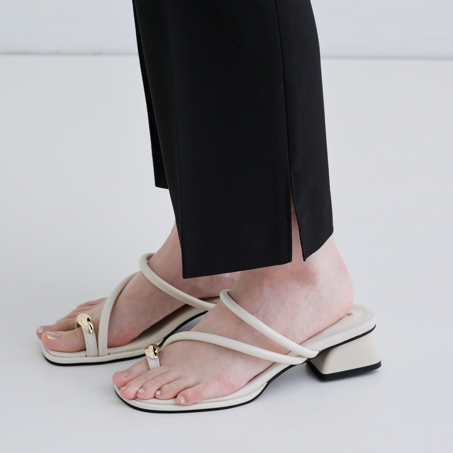 GALLEST「クロップドスリットパンツ」|その他|