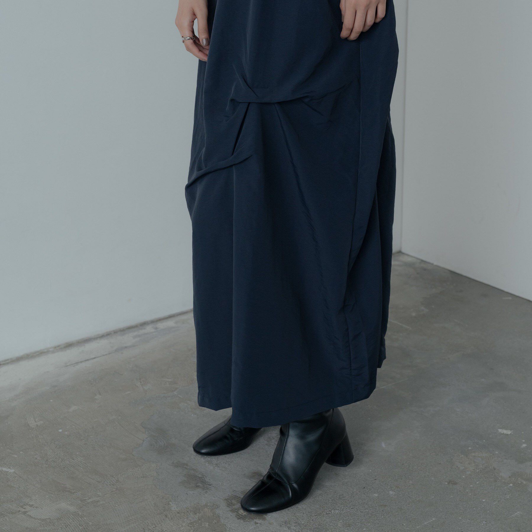 GALLEST「イレギュラータックナイロンワンピース」|ワンピース|