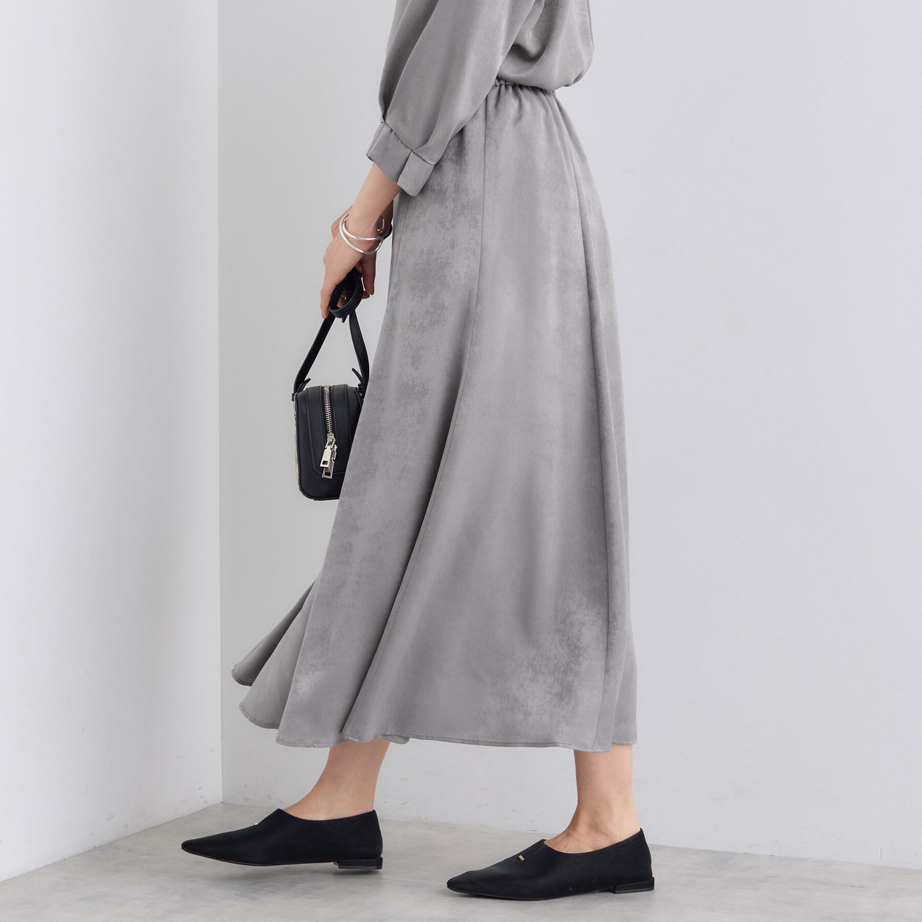 INDIVI「【UVケア／セットアップ可能】スエード調サテンスカート」|スカート|
