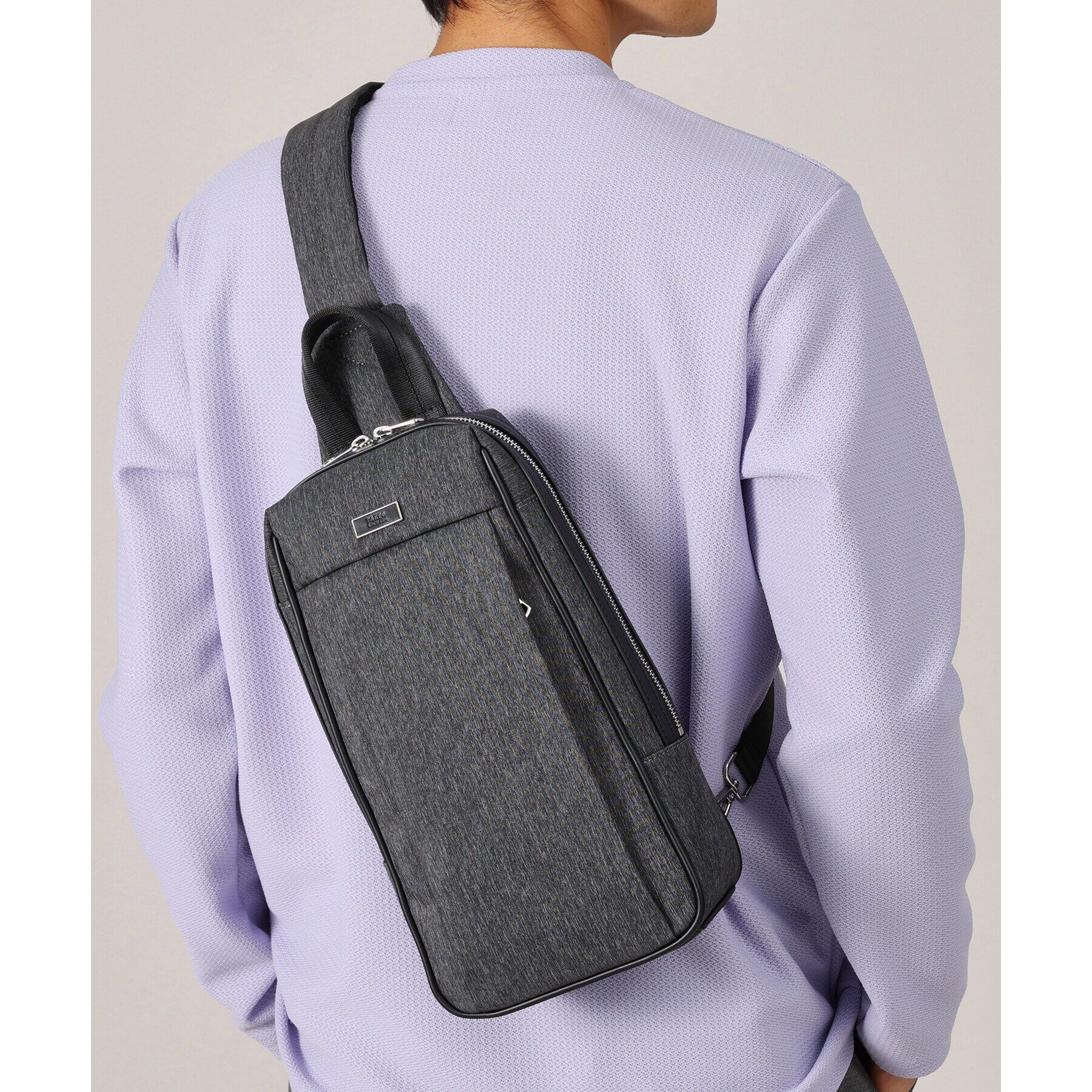 TAKEO KIKUCHI「ヘアラインスリム ワンショルダーバッグ」|ショルダー・メッセンジャー|