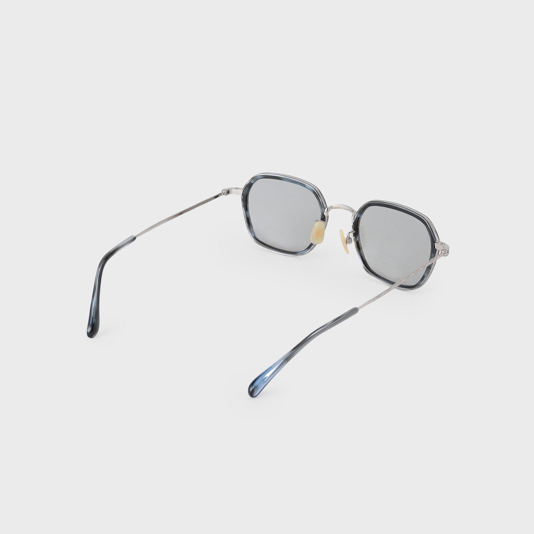 TAKEO KIKUCHI「【TAKEO KIKUCHI &times; THE BEDFORD HOTEL】インナーセルフレーム サングラ」|メガネ|