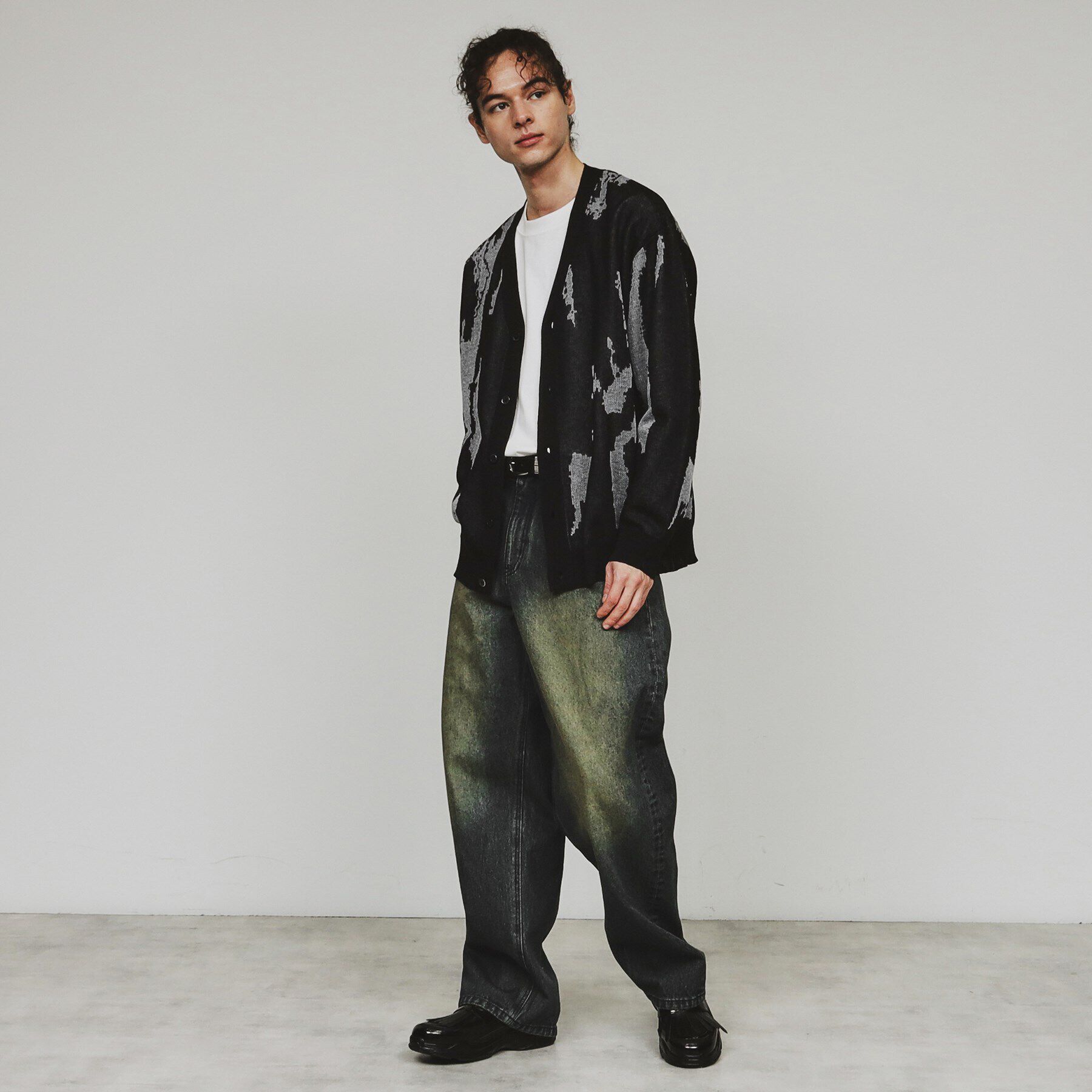 tk.TAKEO KIKUCHI「アブストラクトシアーカーディガン」|カーディガン|