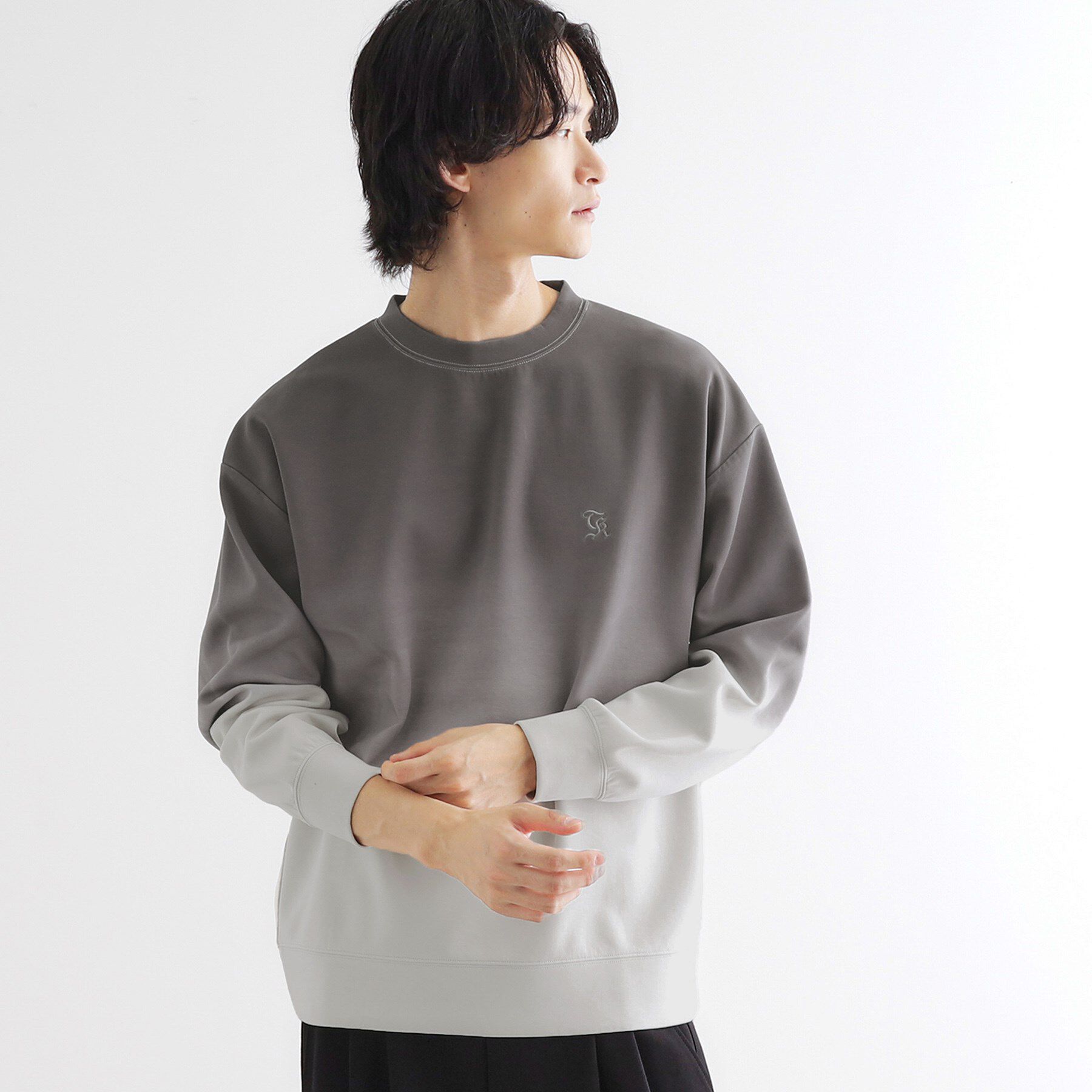 tk.TAKEO KIKUCHI「グラデーションダイ・ダンボールスウェット」|パーカー|