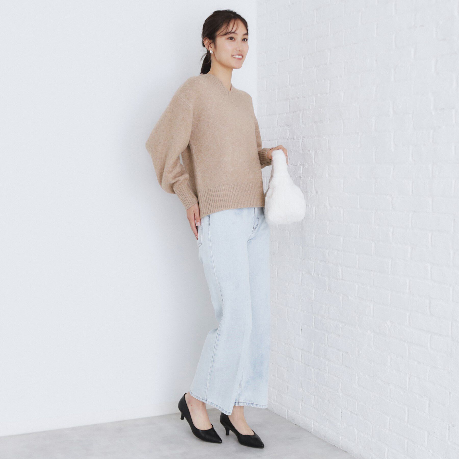 index「《6color》ラムライクVネックニット【洗濯機洗い可】」|ニット・セーター|