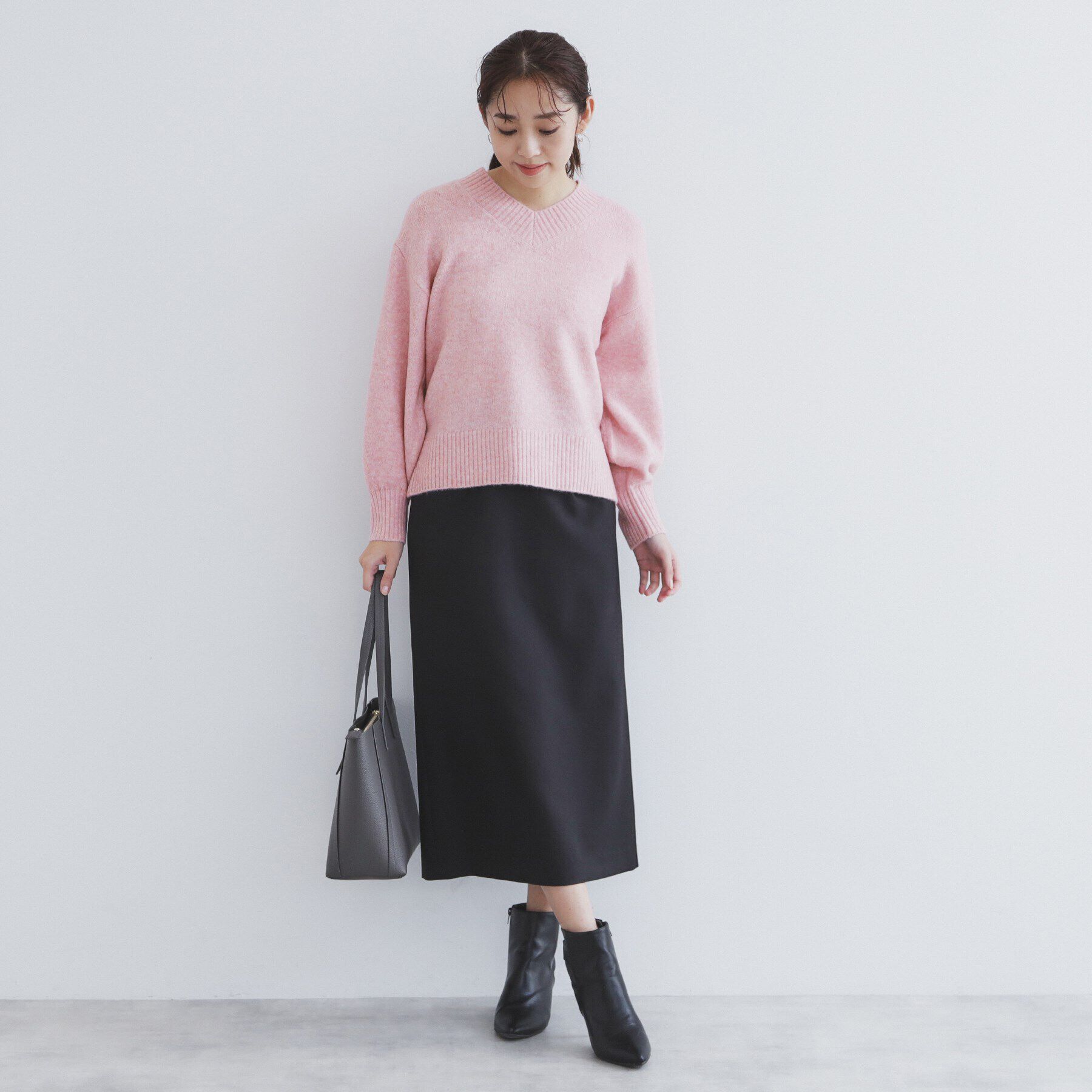 index「《6color》ラムライクVネックニット【洗濯機洗い可】」|ニット・セーター|