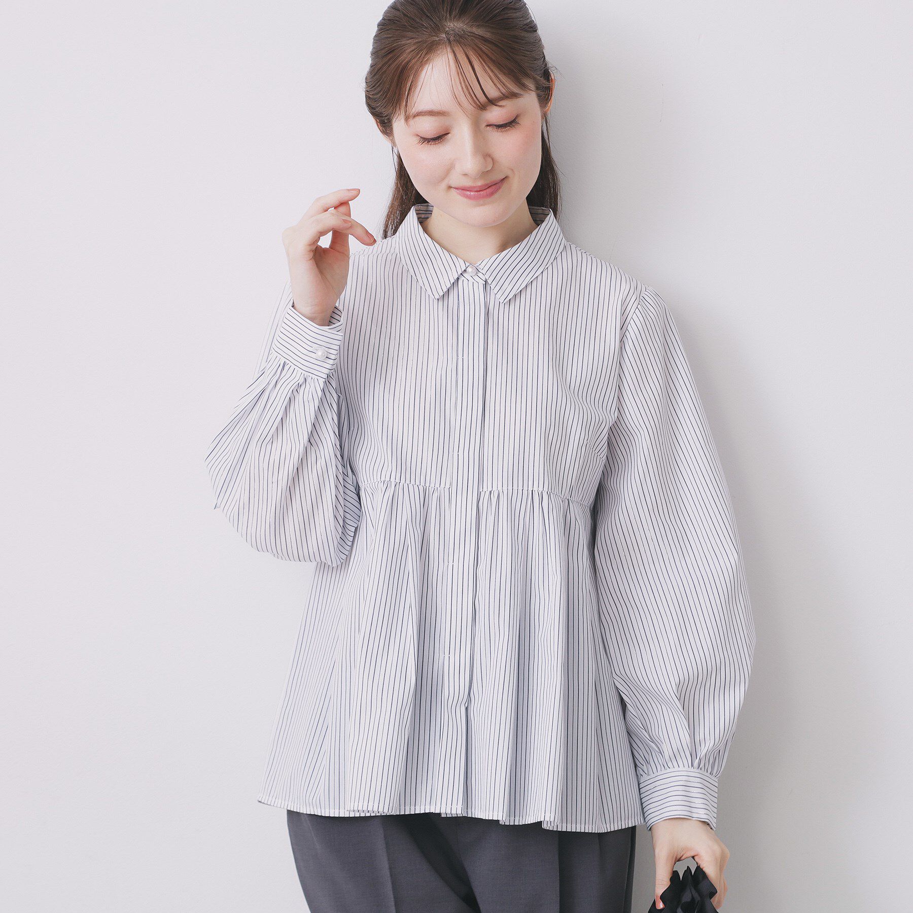 index「ラメストライプ衿付きペプラムブラウス【洗濯機OK/イージーアイロン/防シワ】《6col》」|シャツ・ブラウス|オフホワイト(803