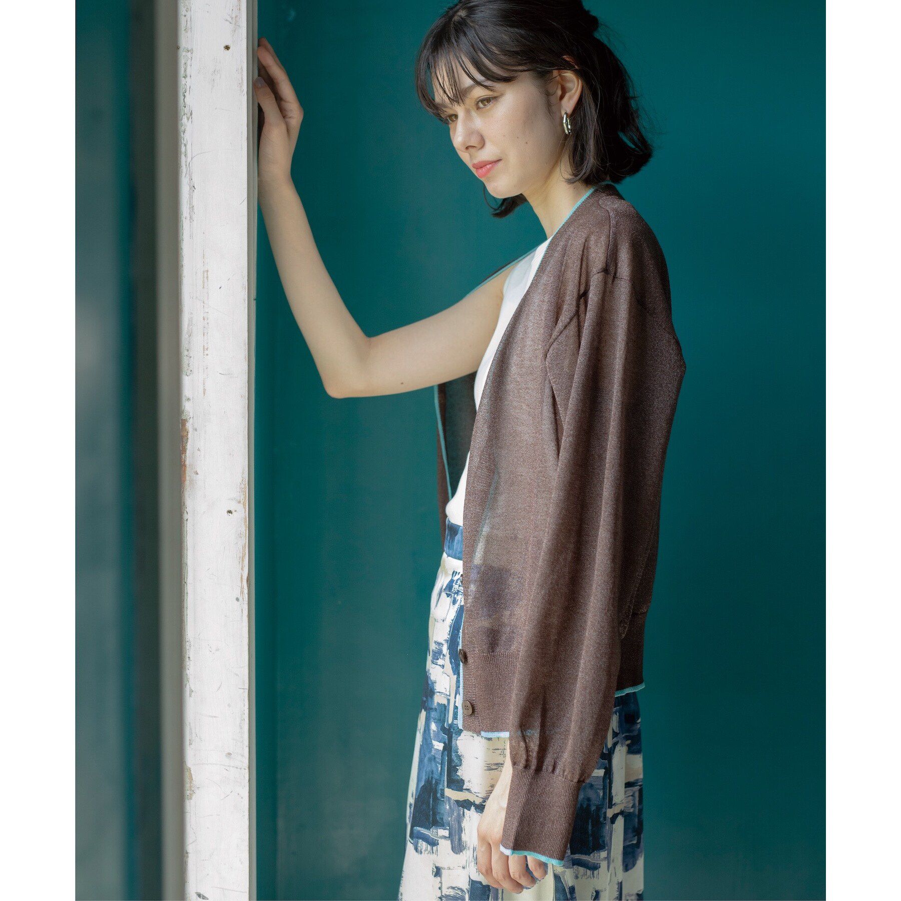 OPAQUE.CLIP「配色ラインVネックシアーカーディガン【洗濯機洗い可】」|カーディガン|