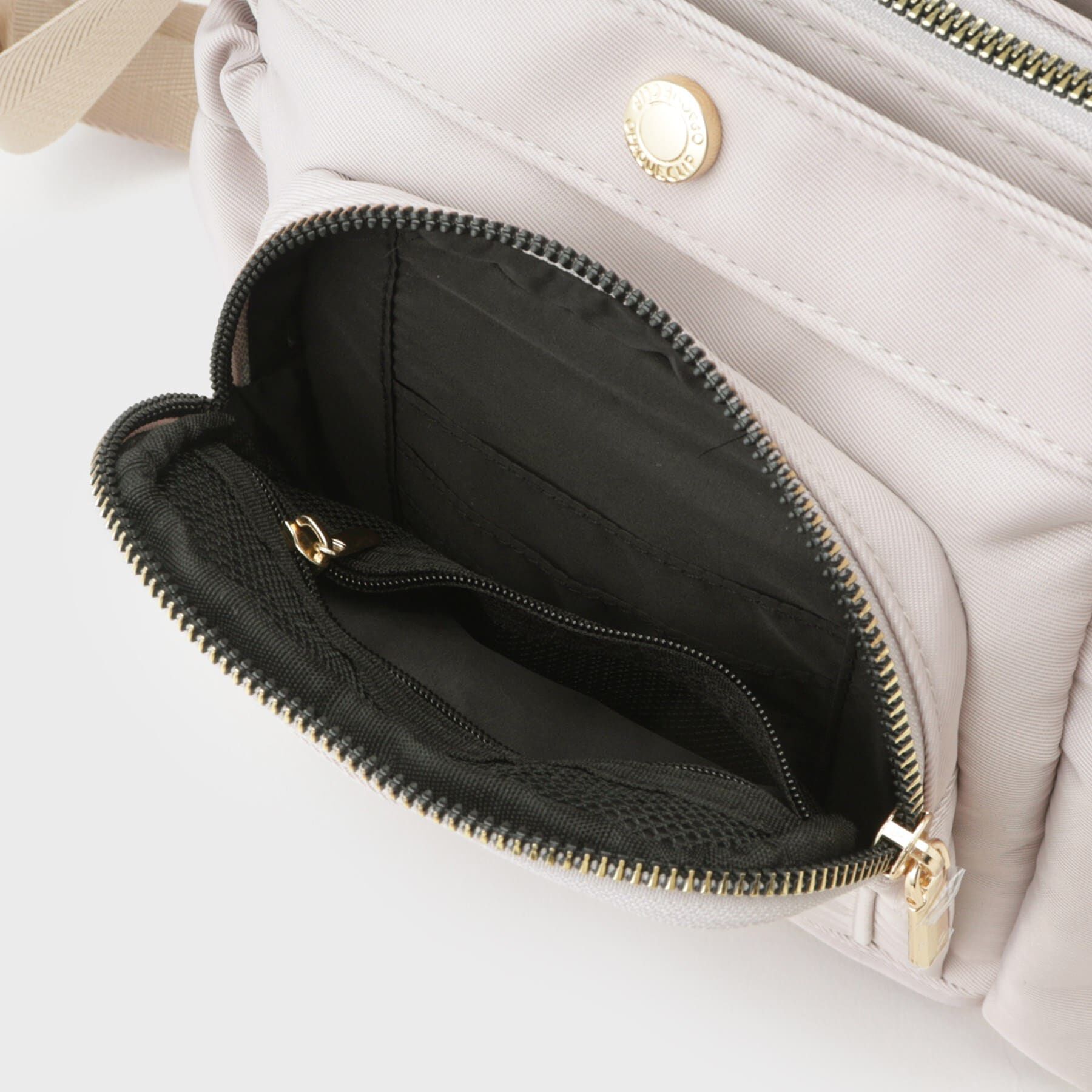 OPAQUE.CLIP「【撥水加工／マルチポケット】フロントポケットデザインミニショルダーバッグ」|ショルダー・メッセンジャー|