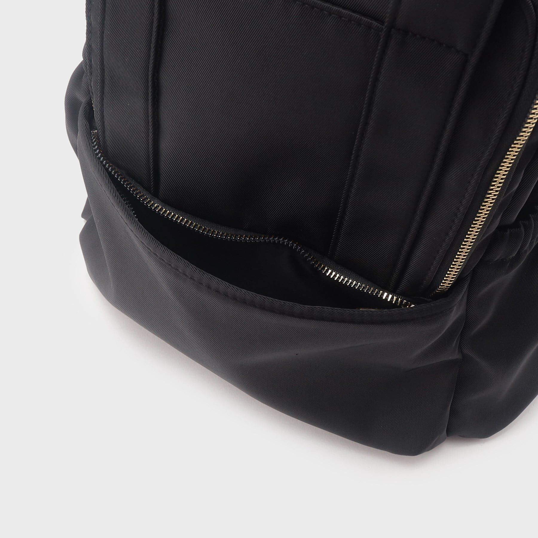 OPAQUE.CLIP「【撥水加工】マルチポケットカジュアルリュックサック」|リュック|