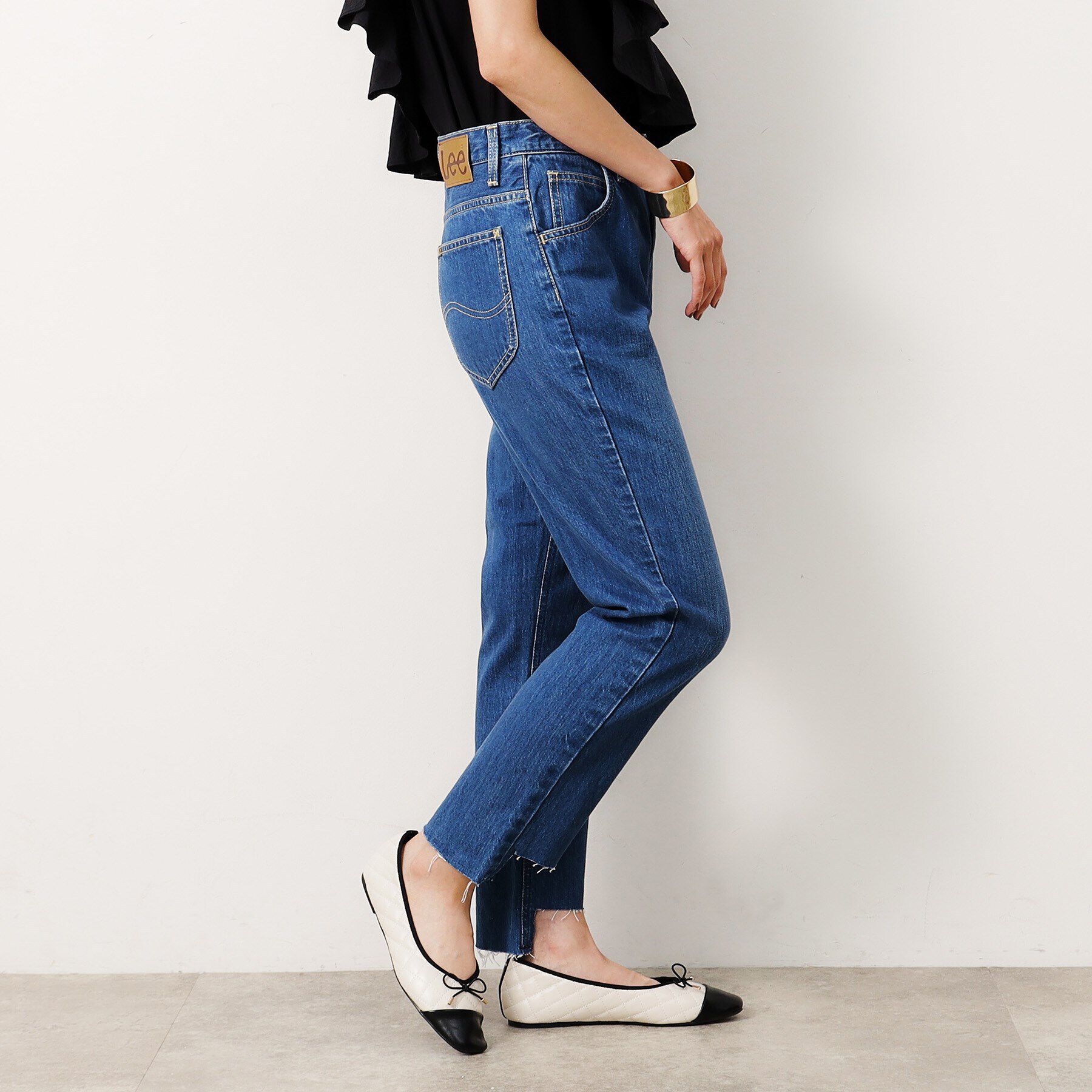 OPAQUE.CLIP「≪Lee別注≫ステップヘムテーパードデニムパンツ」|デニム|