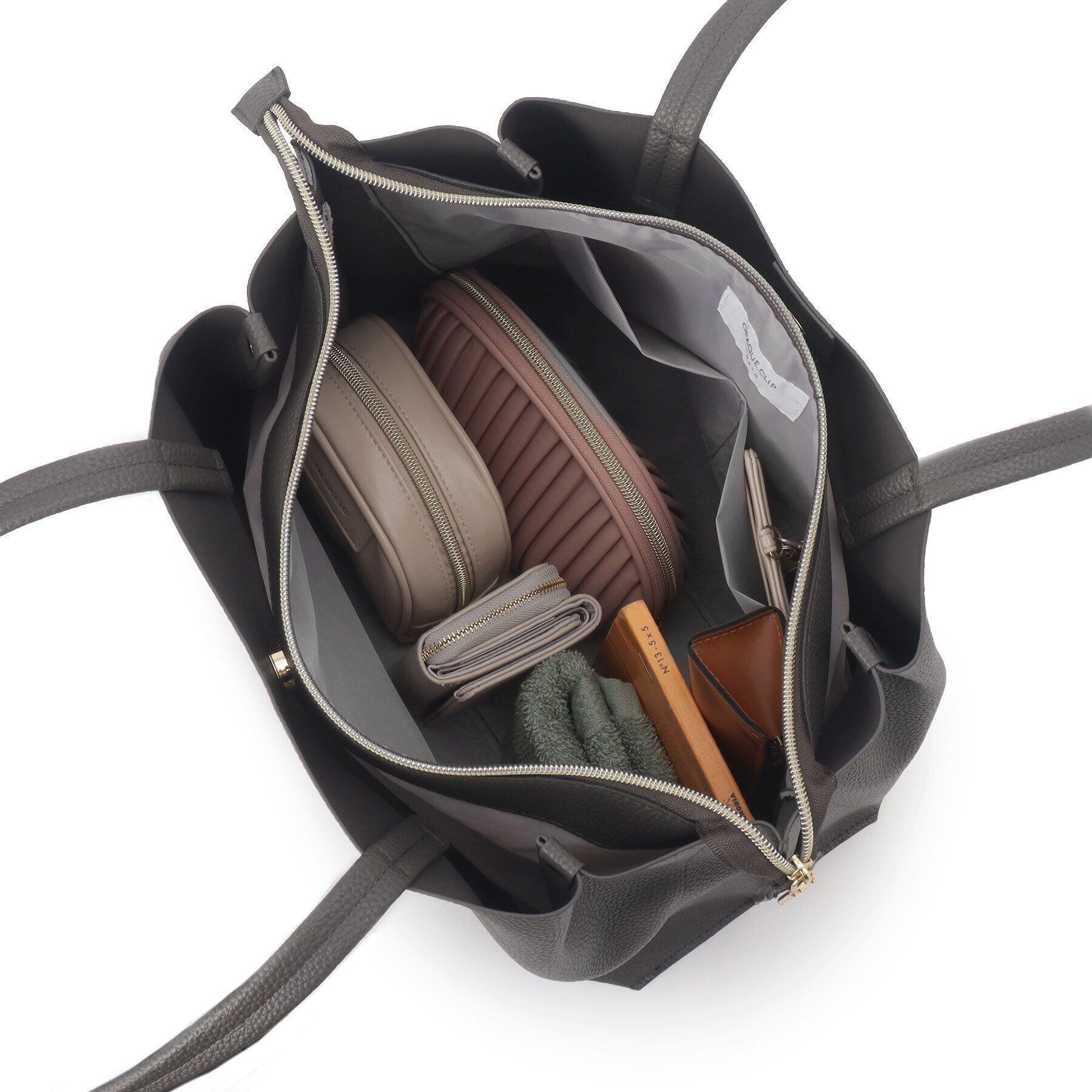 OPAQUE.CLIP「【軽量／A4サイズ対応】シュリンク合皮3層トートバッグ」|トートバッグ|