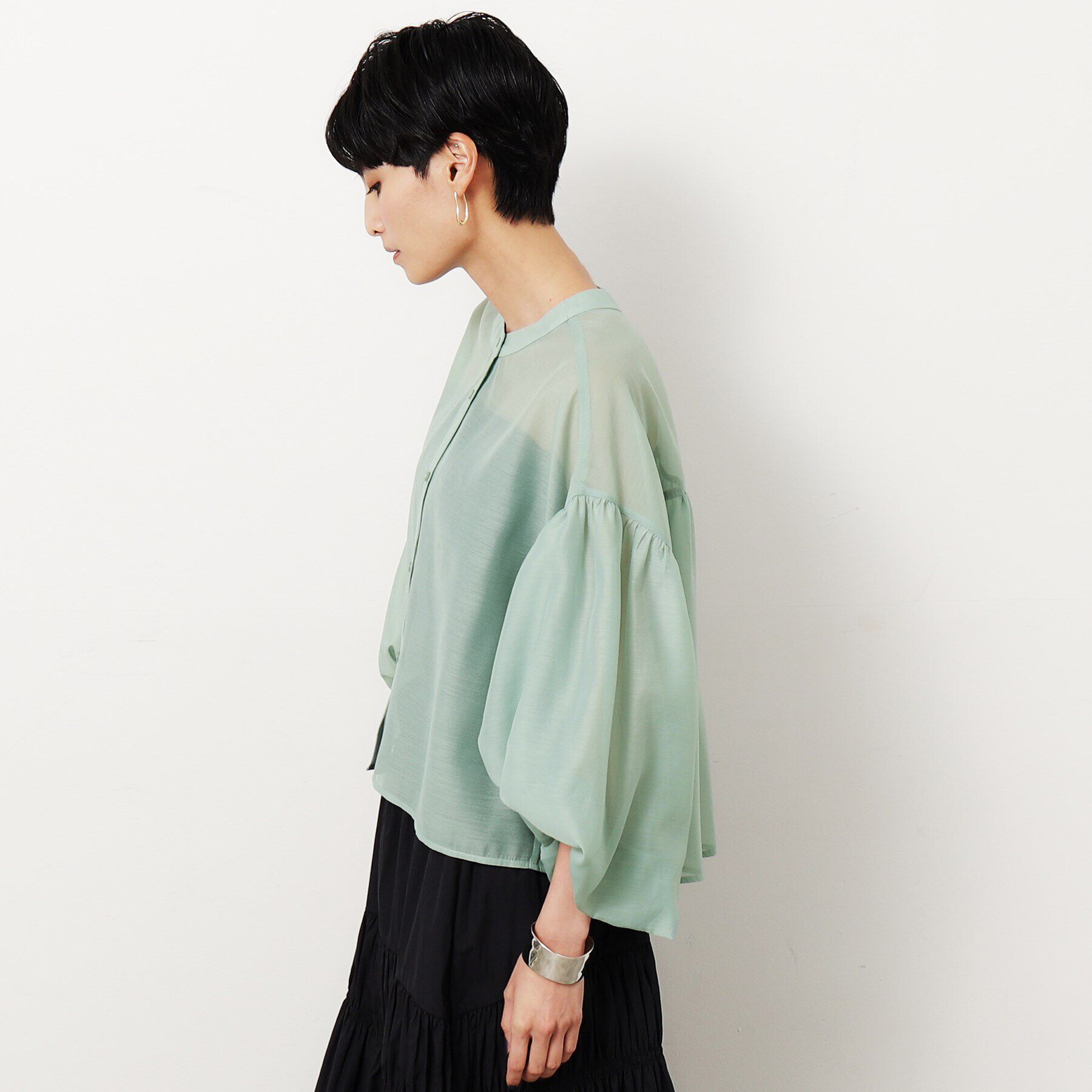 OPAQUE.CLIP「シアーバルーンボリュームスリーブブラウス【洗濯機洗い可】」|シャツ・ブラウス|