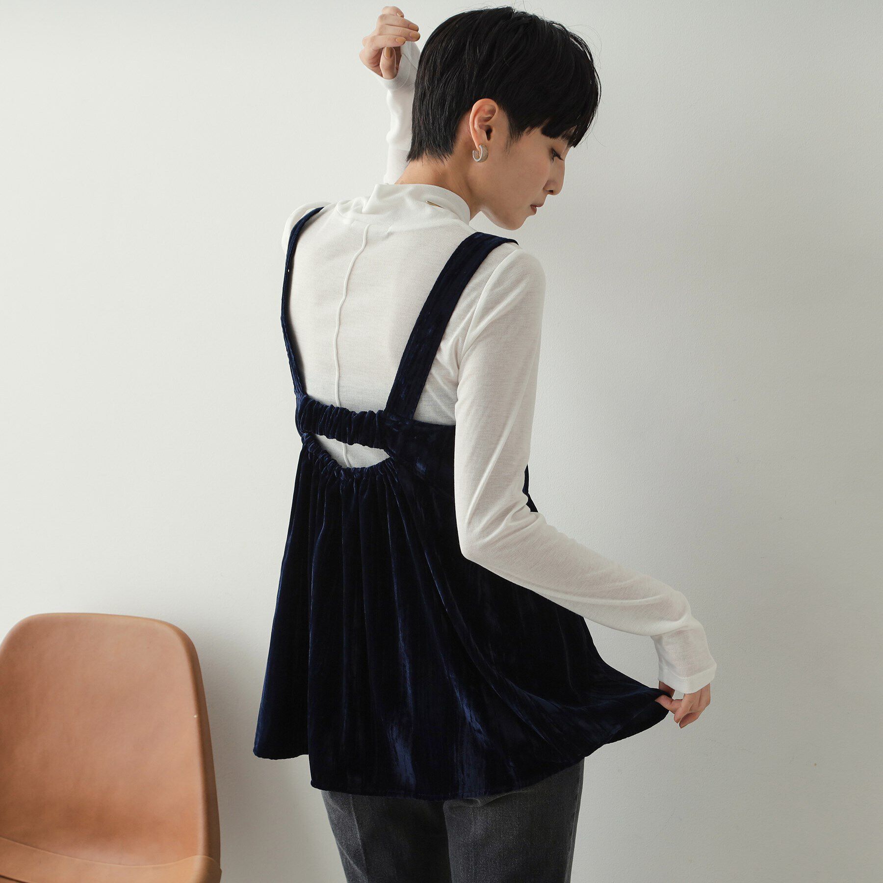 OPAQUE.CLIP「《美人百花掲載》クラッシュベロアキャミブラウス【洗濯機洗い可】」|シャツ・ブラウス|