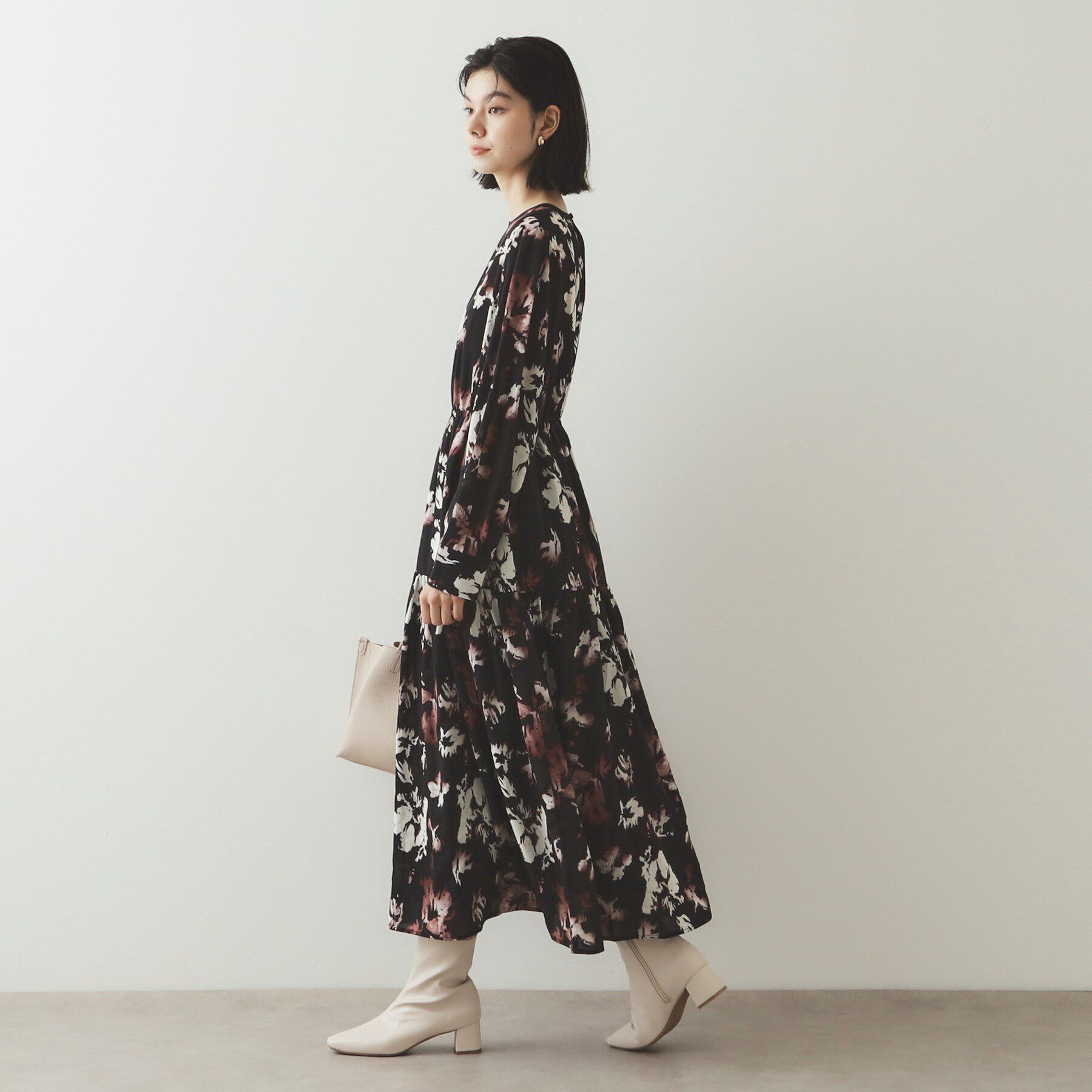OPAQUE.CLIP「フラワープリント フィット＆フレアワンピース【洗濯機洗い可】」|ワンピース|