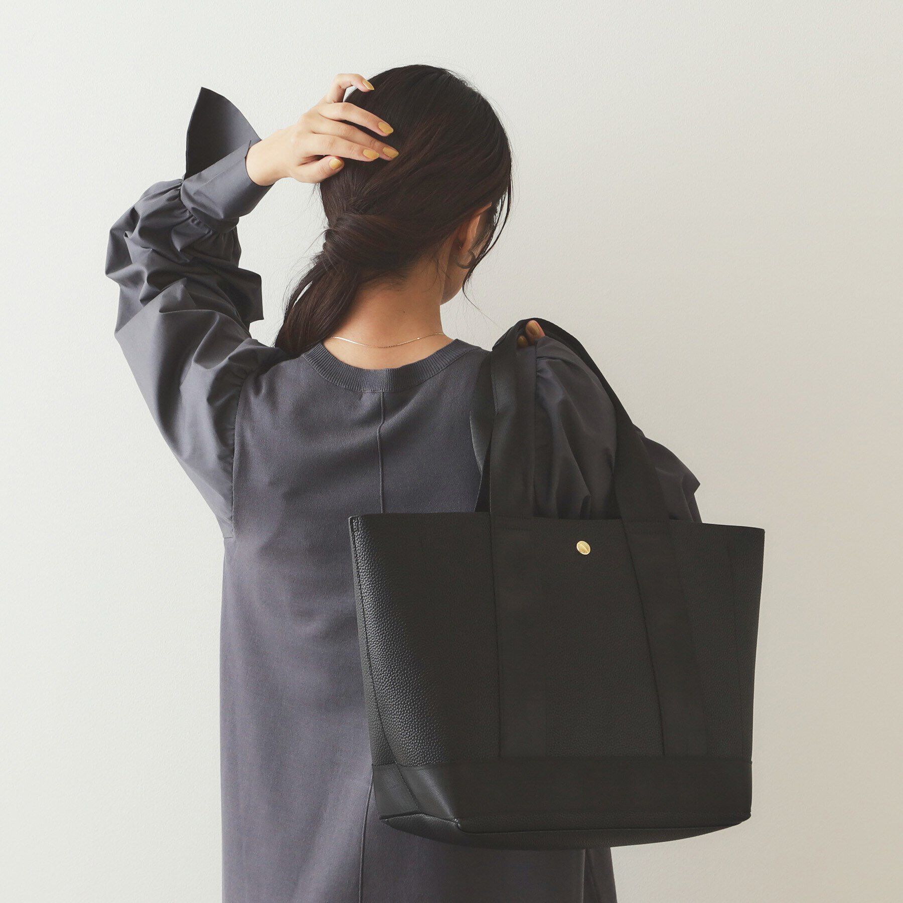 OPAQUE.CLIP「【A4サイズ対応】シュリンク合皮コンビビッグトートバッグ」|トートバッグ|