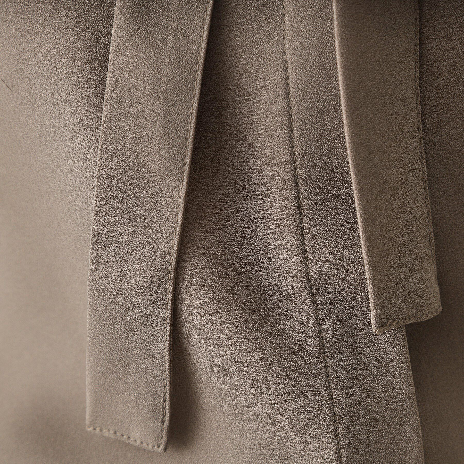 OPAQUE.CLIP「《美人百花掲載》ボウタイジョーゼットブラウス【洗濯機洗い可】」|シャツ・ブラウス|