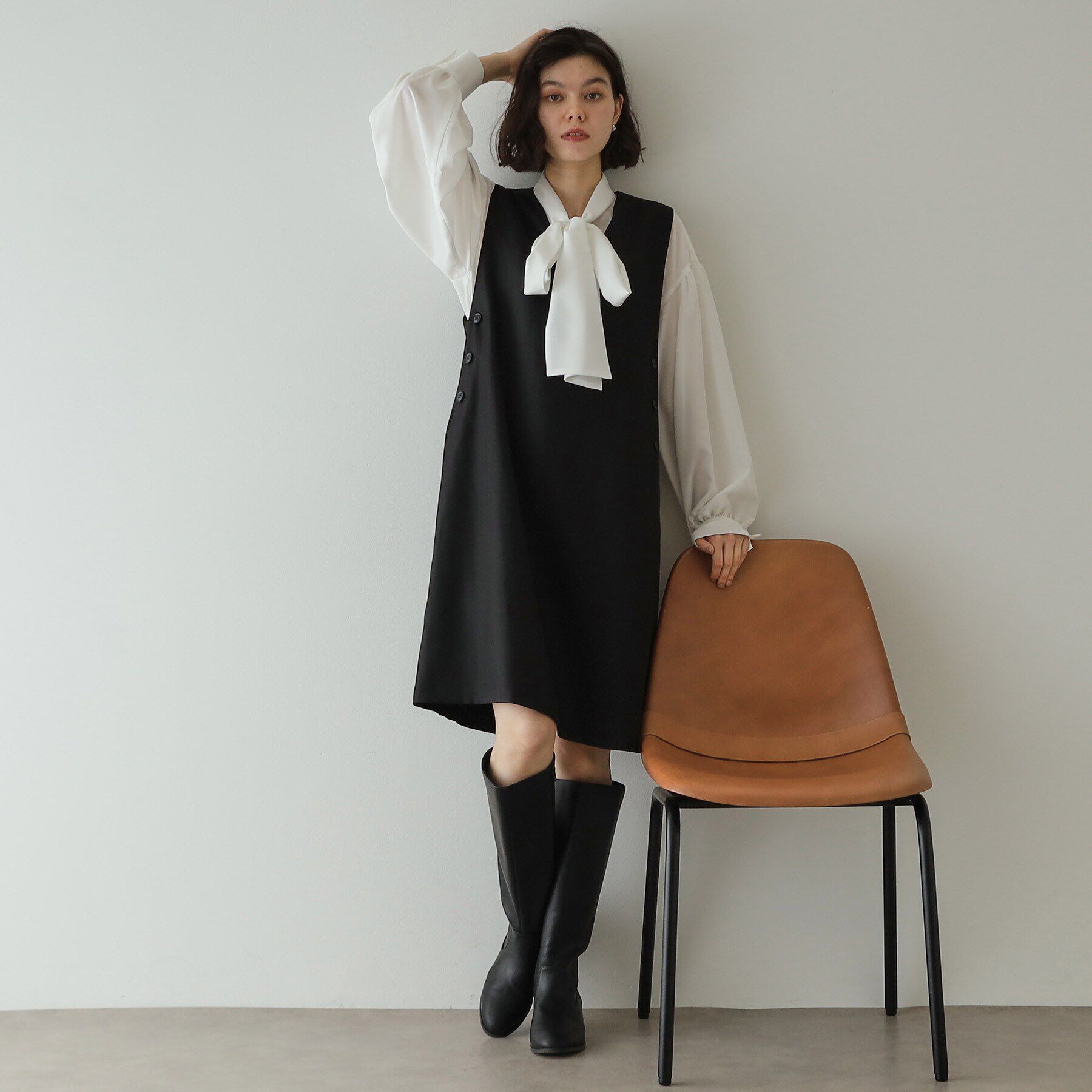 OPAQUE.CLIP「Vネックミニジャンスカ【洗濯機洗い可】」|ワンピース|