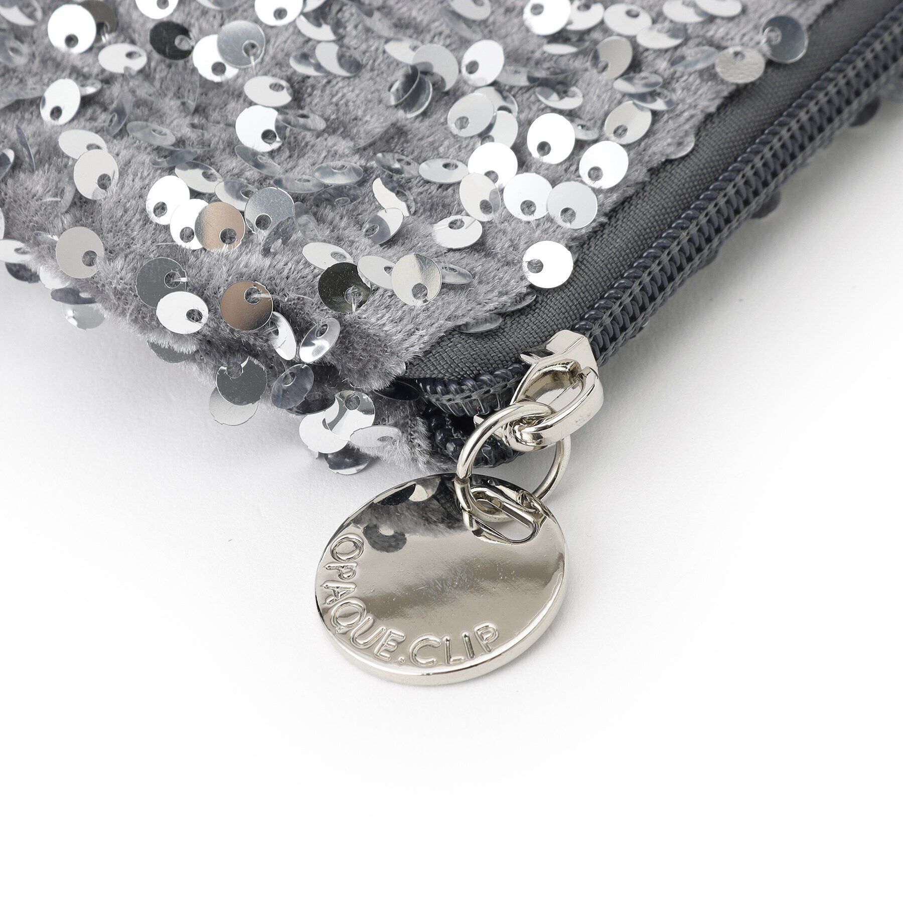 OPAQUE.CLIP「スパンコールスクエアフラットポーチ」|ポーチ|