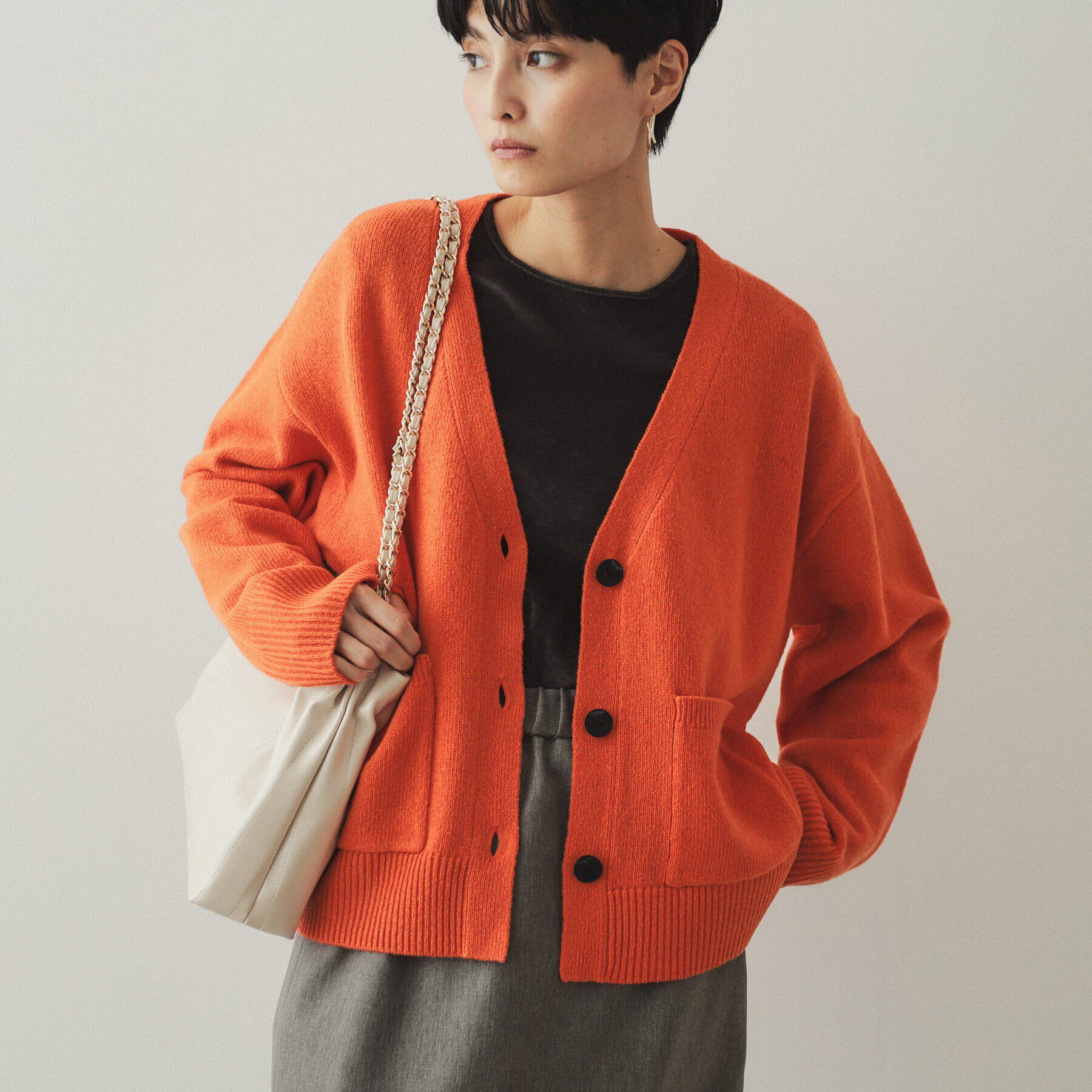 OPAQUE.CLIP「ミドルゲージVネックニットカーディガン／FILIVIVI・フィルビビ【洗える】」|カーディガン|オレンジ(069)