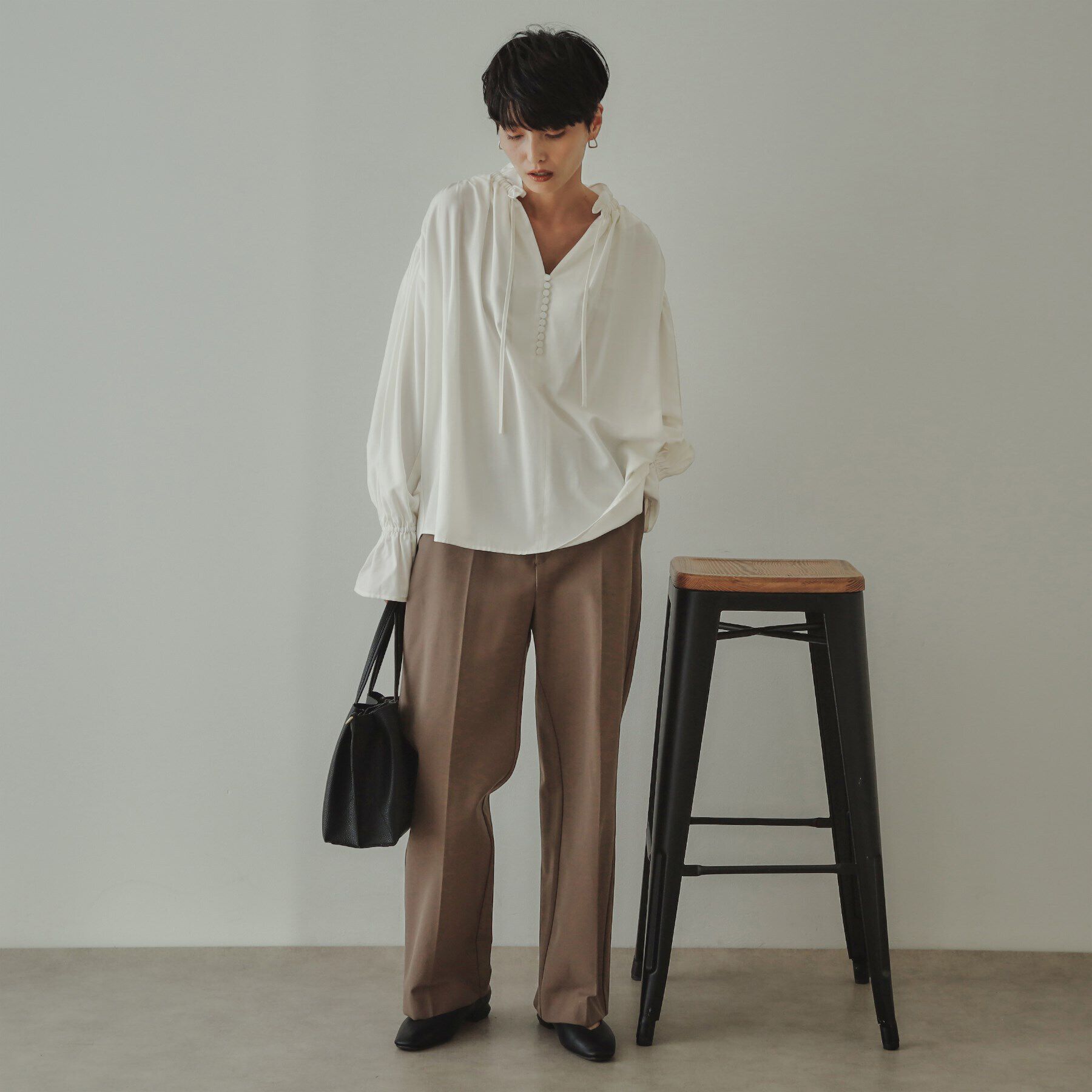 OPAQUE.CLIP「【大草直子さんコラボ】フリルネックブラウス」|シャツ・ブラウス|