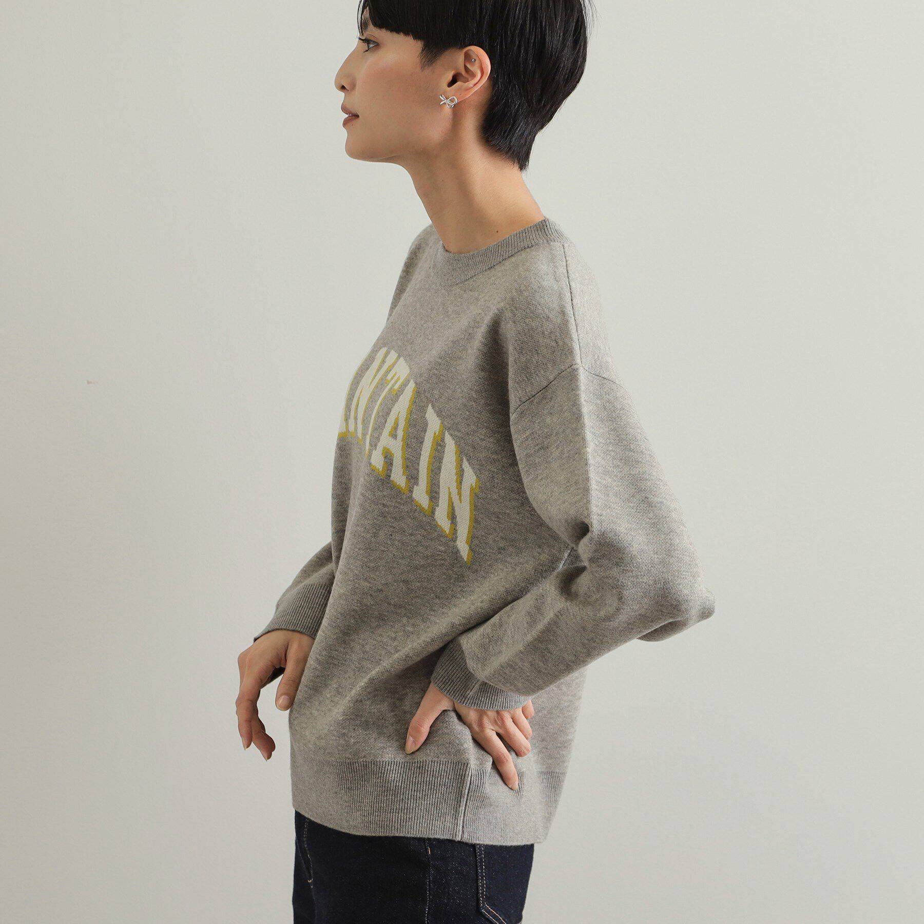 OPAQUE.CLIP「カレッジ風ロゴジャカードニット【洗濯機洗い可】」|ニット・セーター|