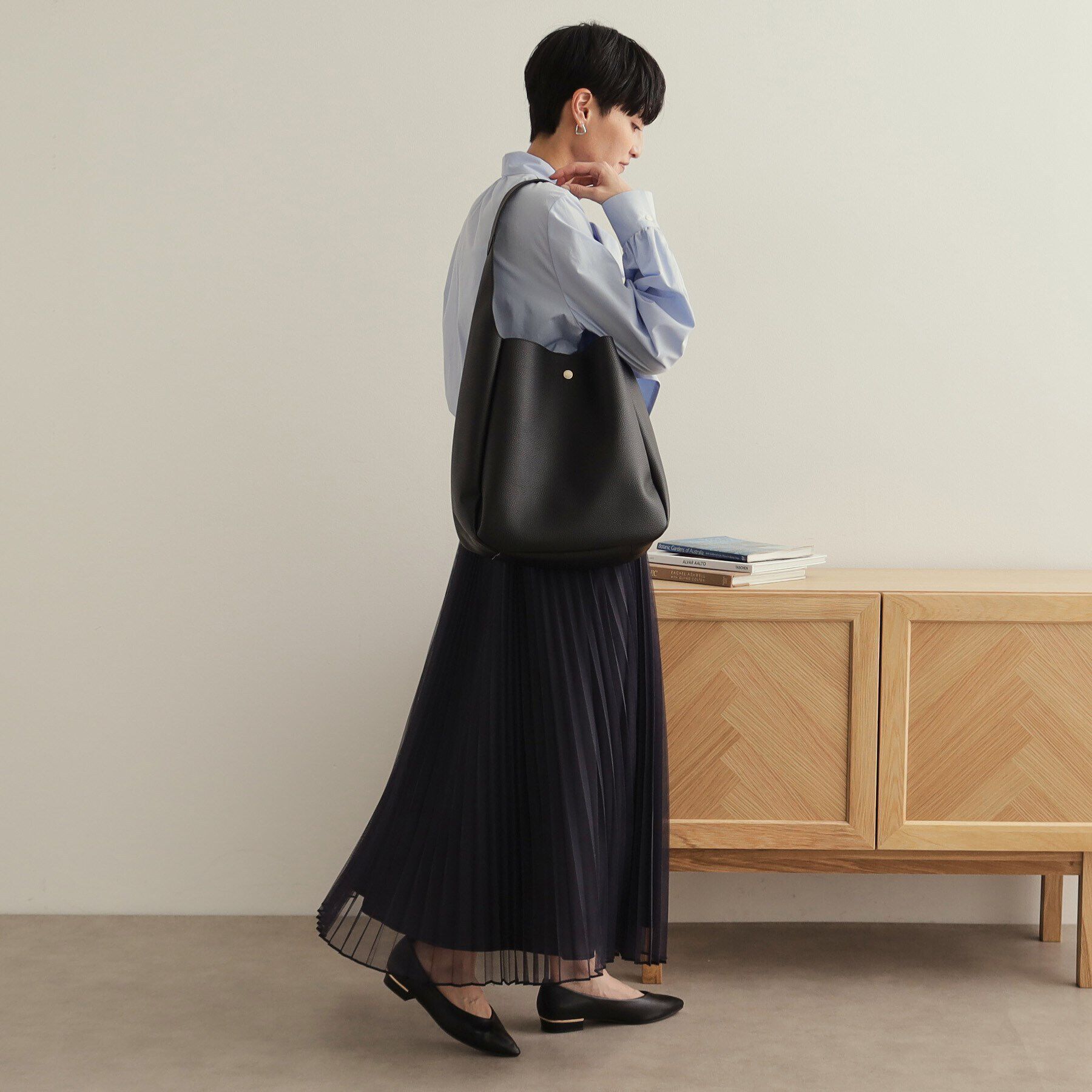 OPAQUE.CLIP「【軽量/A4サイズ対応】シュリンク合皮ワンハンドルトートバッグ」|トートバッグ|