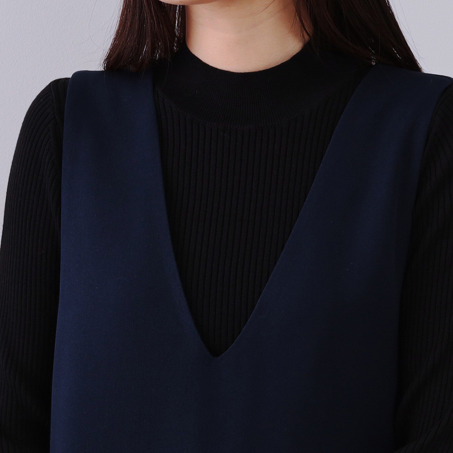 OPAQUE.CLIP「Vネックオールインワン【洗濯機洗い可】」|オールインワン|