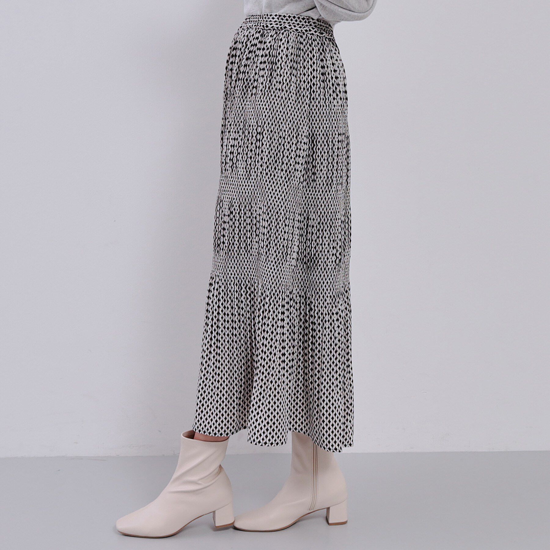 OPAQUE.CLIP「幾何柄マジョリカプリーツスカート【洗濯機洗い可】」|スカート|