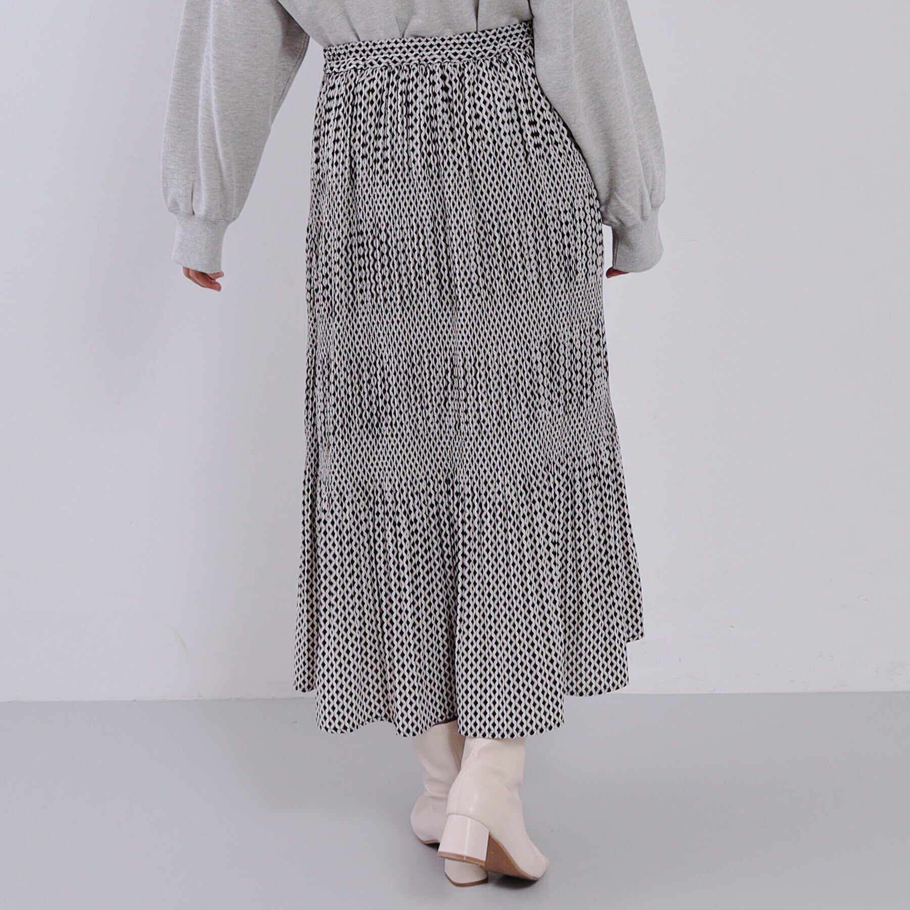 OPAQUE.CLIP「幾何柄マジョリカプリーツスカート【洗濯機洗い可】」|スカート|