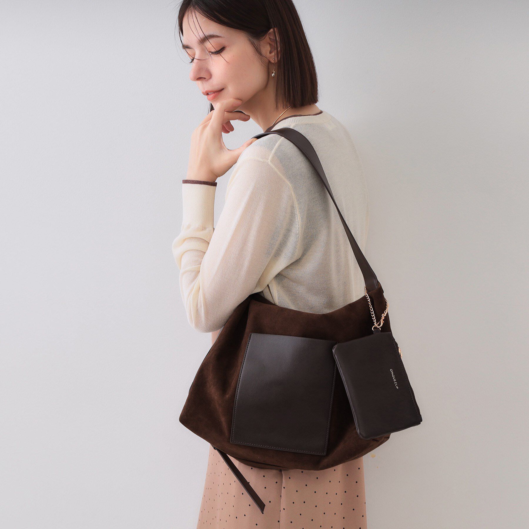 OPAQUE.CLIP「【2WAY/A4サイズ対応】ポーチ付きフェイクスエードショルダーバッグ」|ショルダー・メッセンジャー|