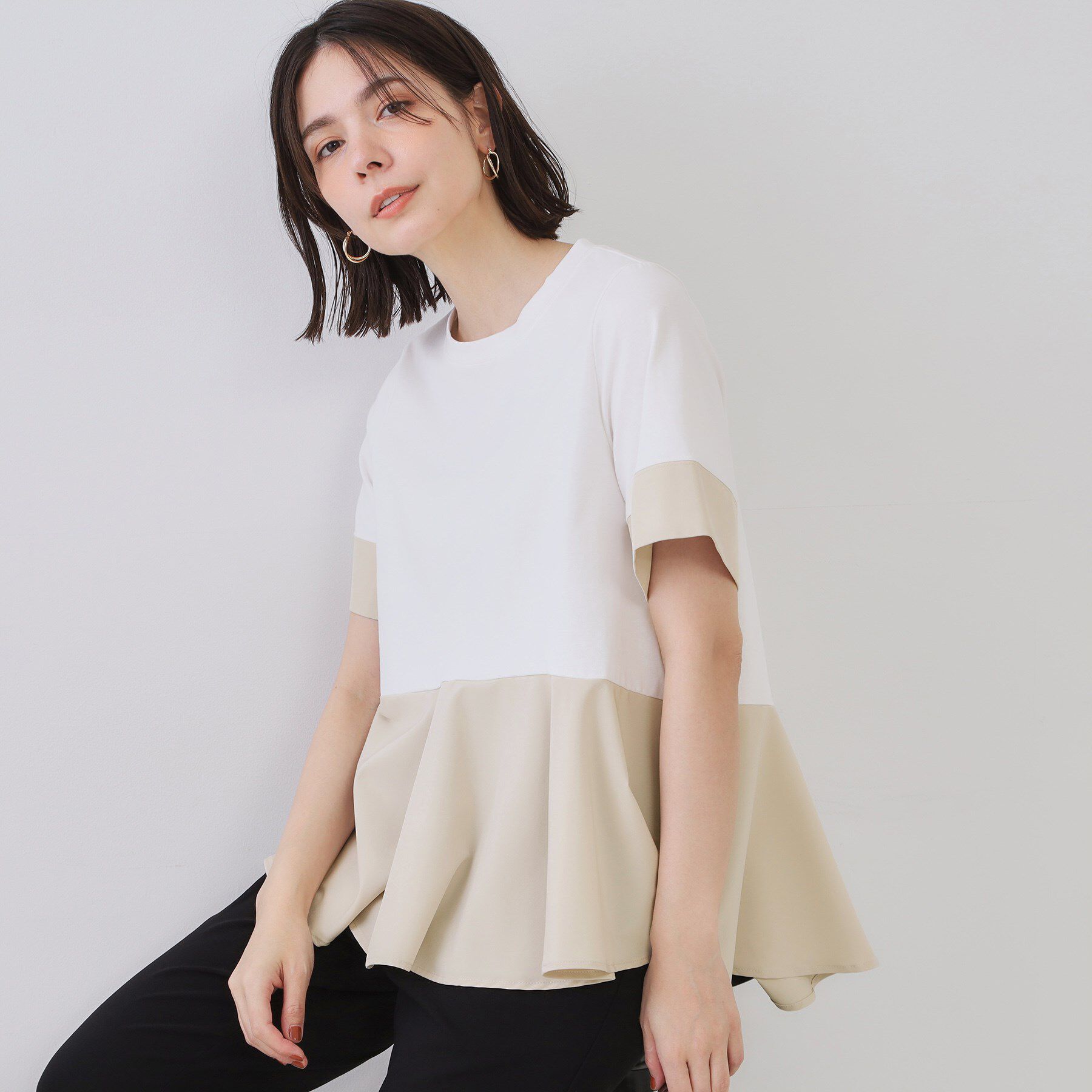 OPAQUE.CLIP「配色フハクドッキングペプラムトップス【洗濯機洗い可/抗ピル】」|Tシャツ・カットソー|ホワイト(501)