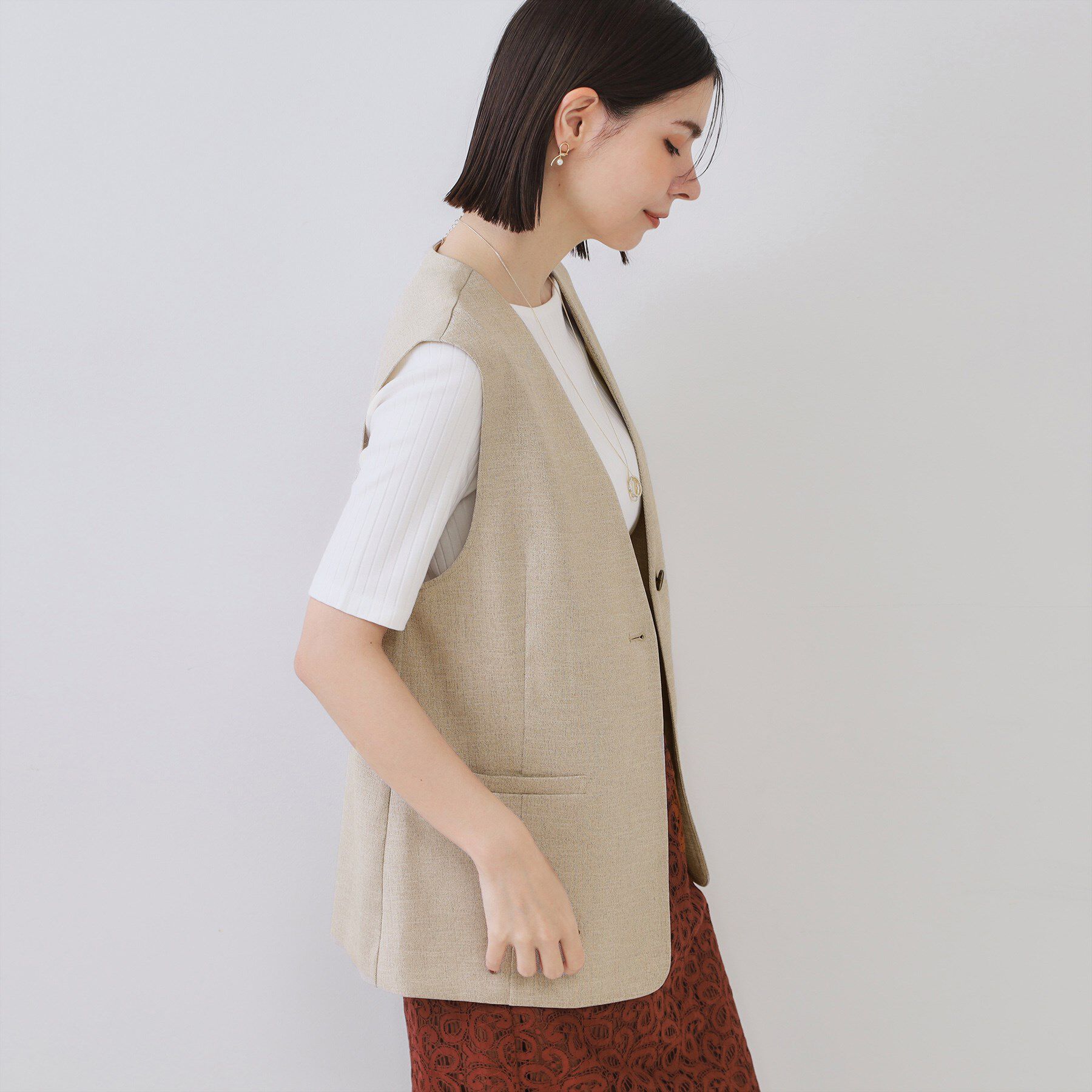 OPAQUE.CLIP「リネンライクVネックジレ【洗濯機洗い可】」|ベスト・ジレ|