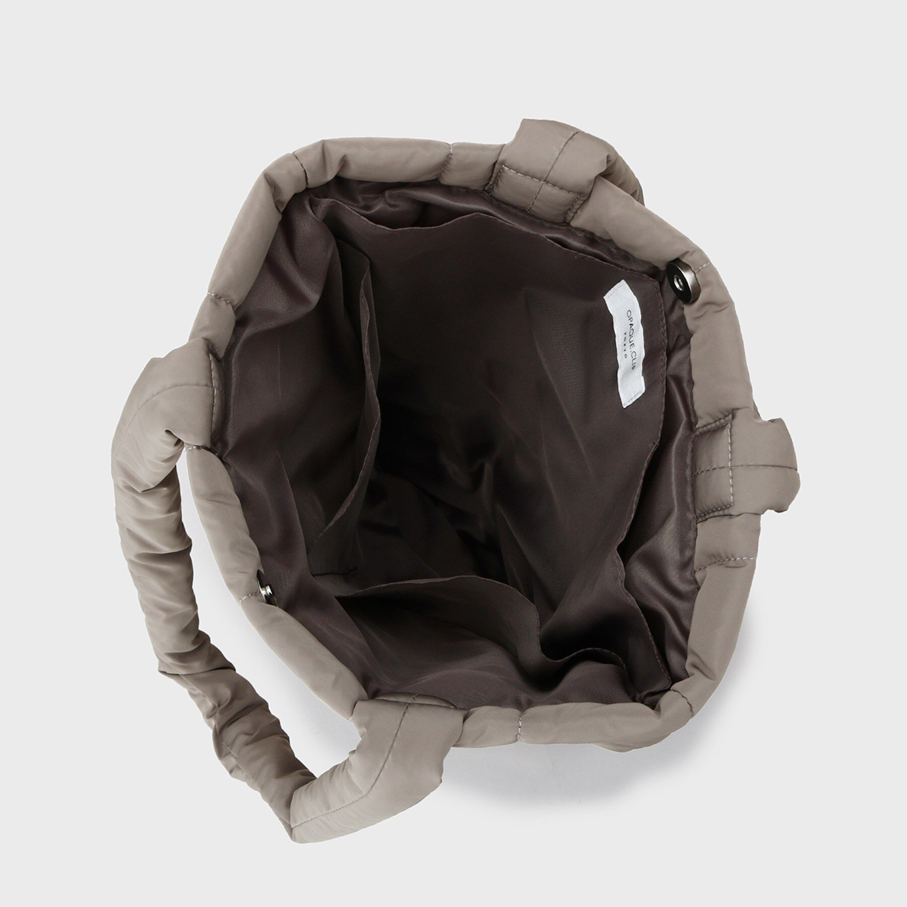 OPAQUE.CLIP「【軽量／カラビナチャーム付き／A4サイズ対応】ストライプキルトパフィートートバッグ」|トートバッグ|