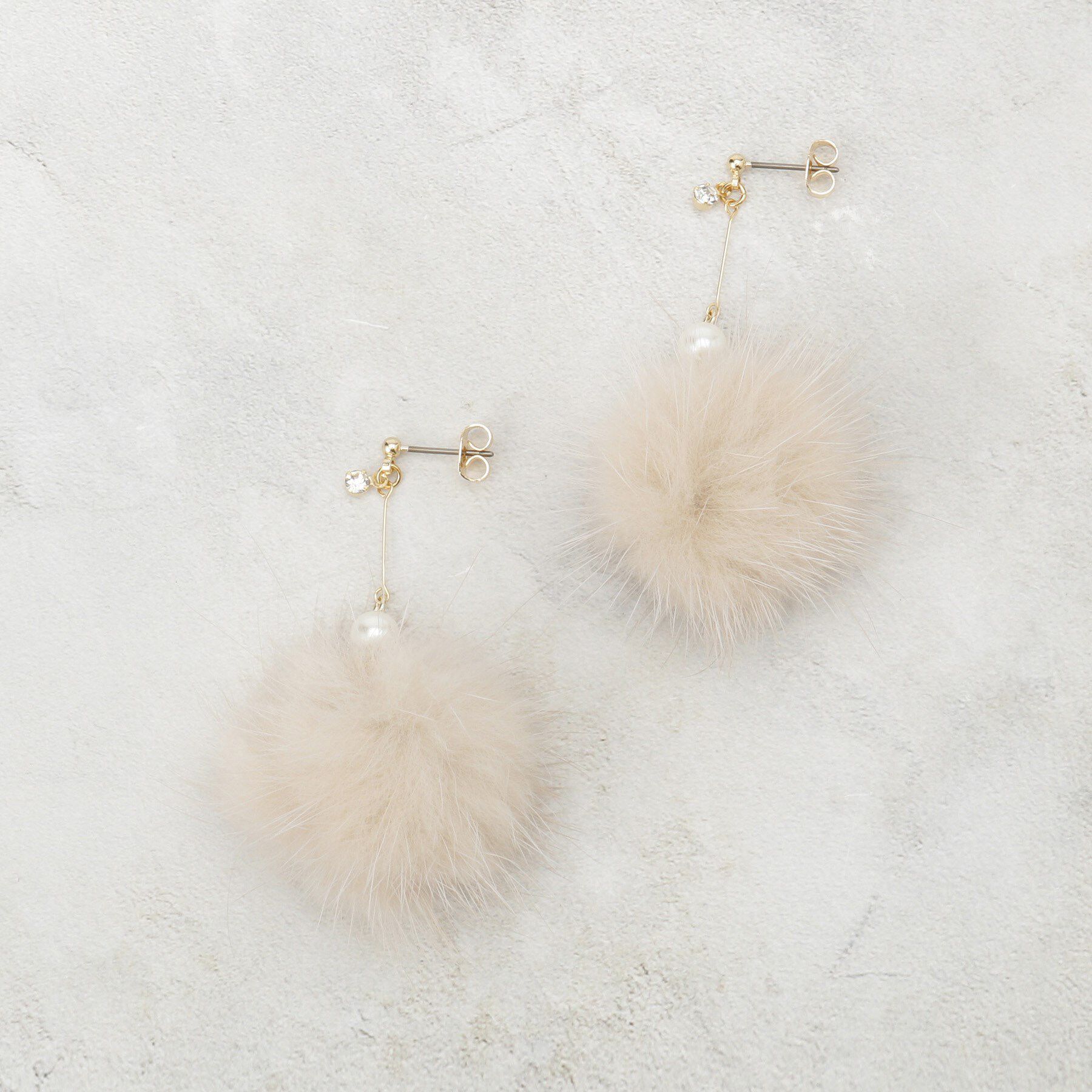 OPAQUE.CLIP「ミンクファーピアス」|ピアス|