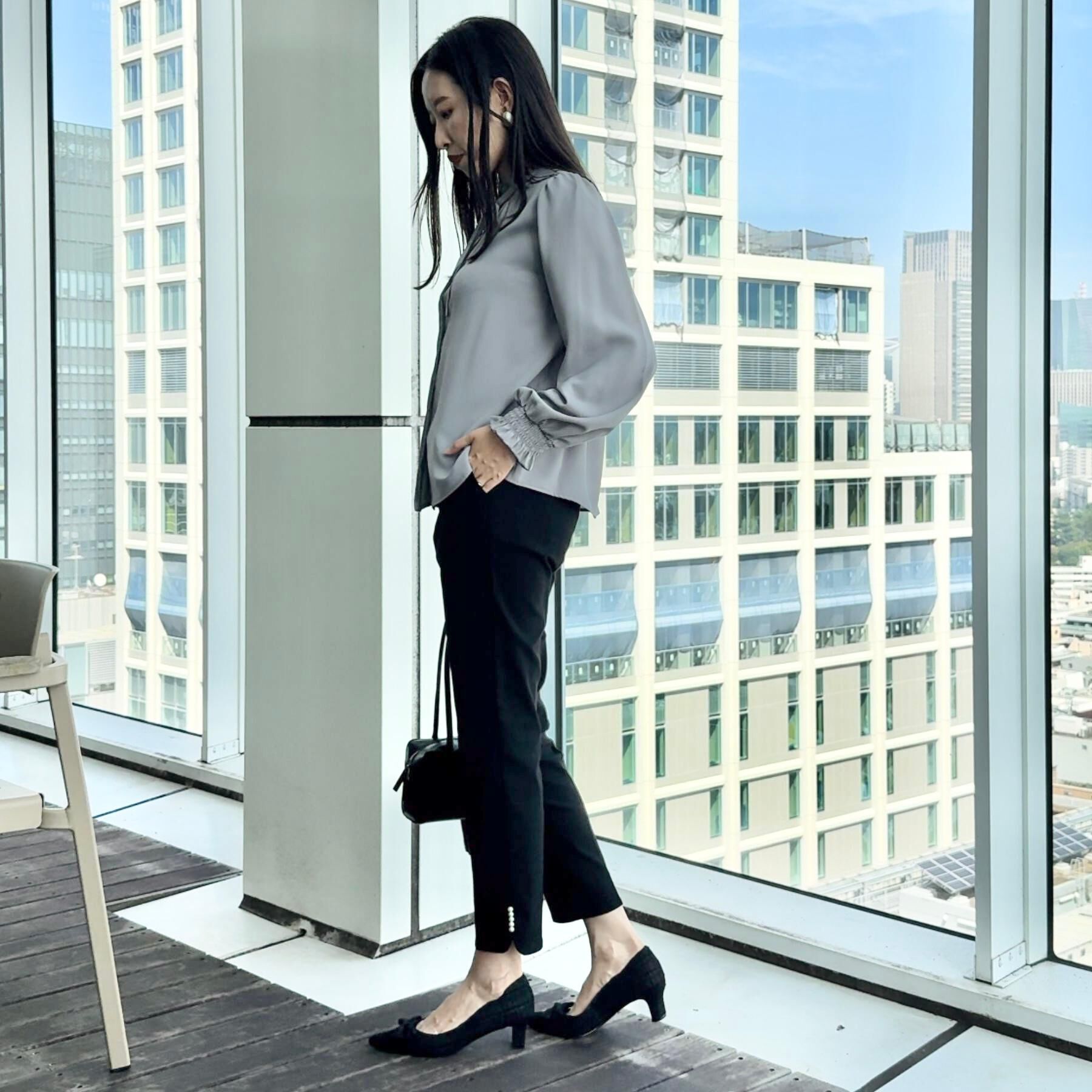 Couture broach「【フェミニン・通勤】タイ付きピコフリルブラウス」|シャツ・ブラウス|