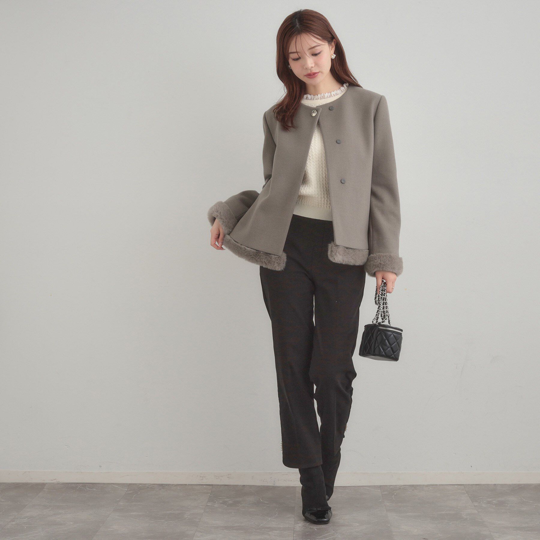 Couture broach「【大人レディ・フェイクファー取り外し可能】ケープ風ショートコート」|ノーカラーコート|