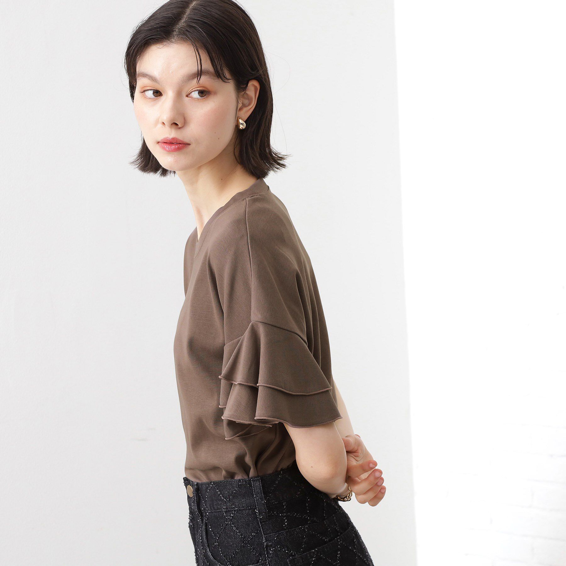 THE SHOP TK「【汗染み防止】袖フリルTシャツ【UVカット/洗濯機OK】」|Tシャツ・カットソー|