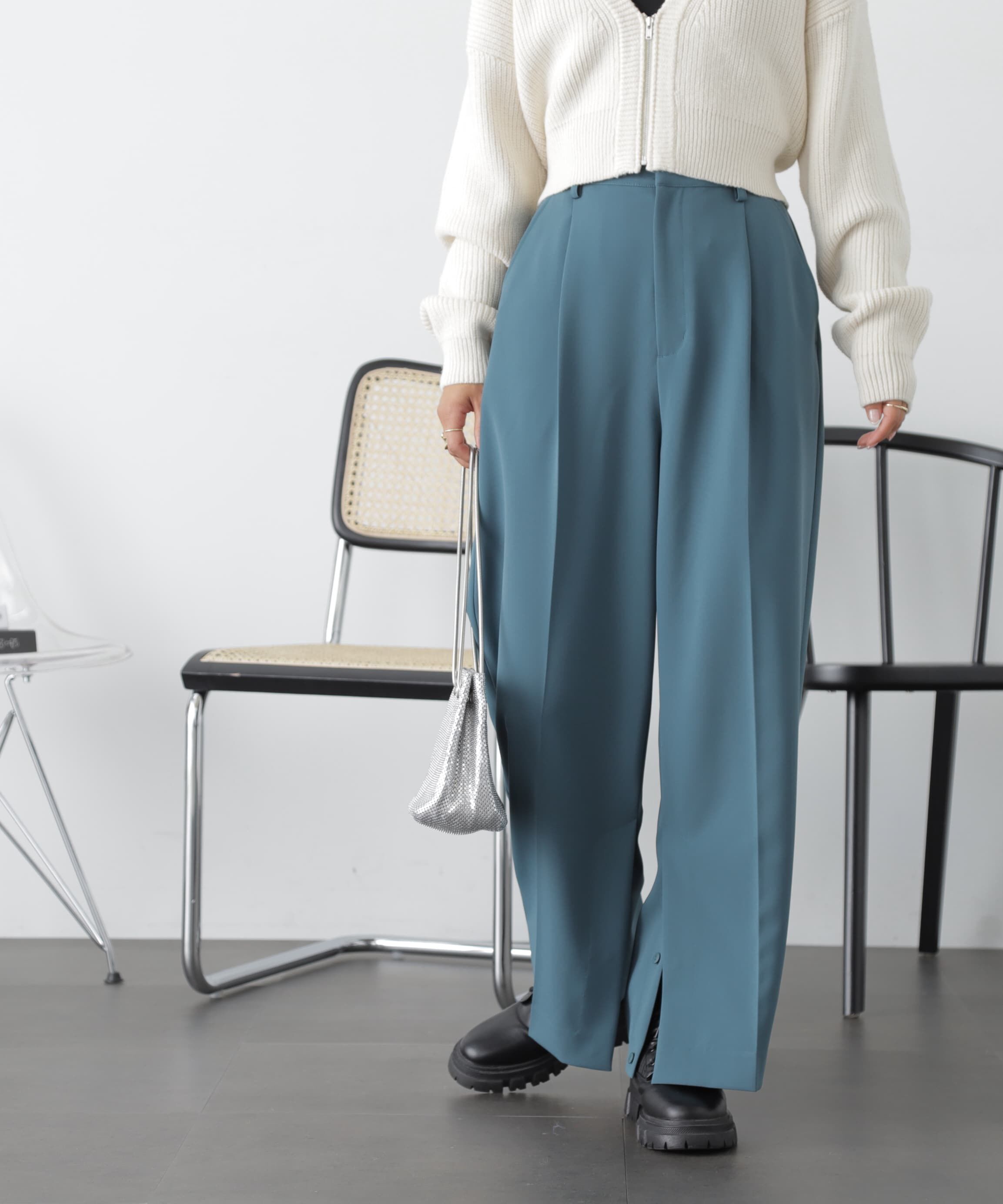  「内スリットストレートワイドパンツ」|その他|