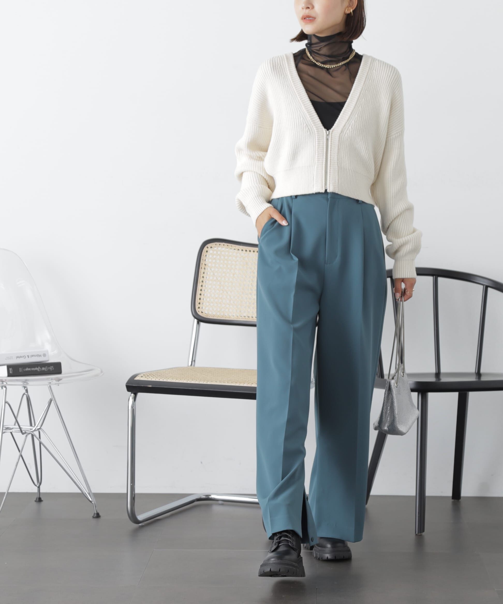  「内スリットストレートワイドパンツ」|その他|