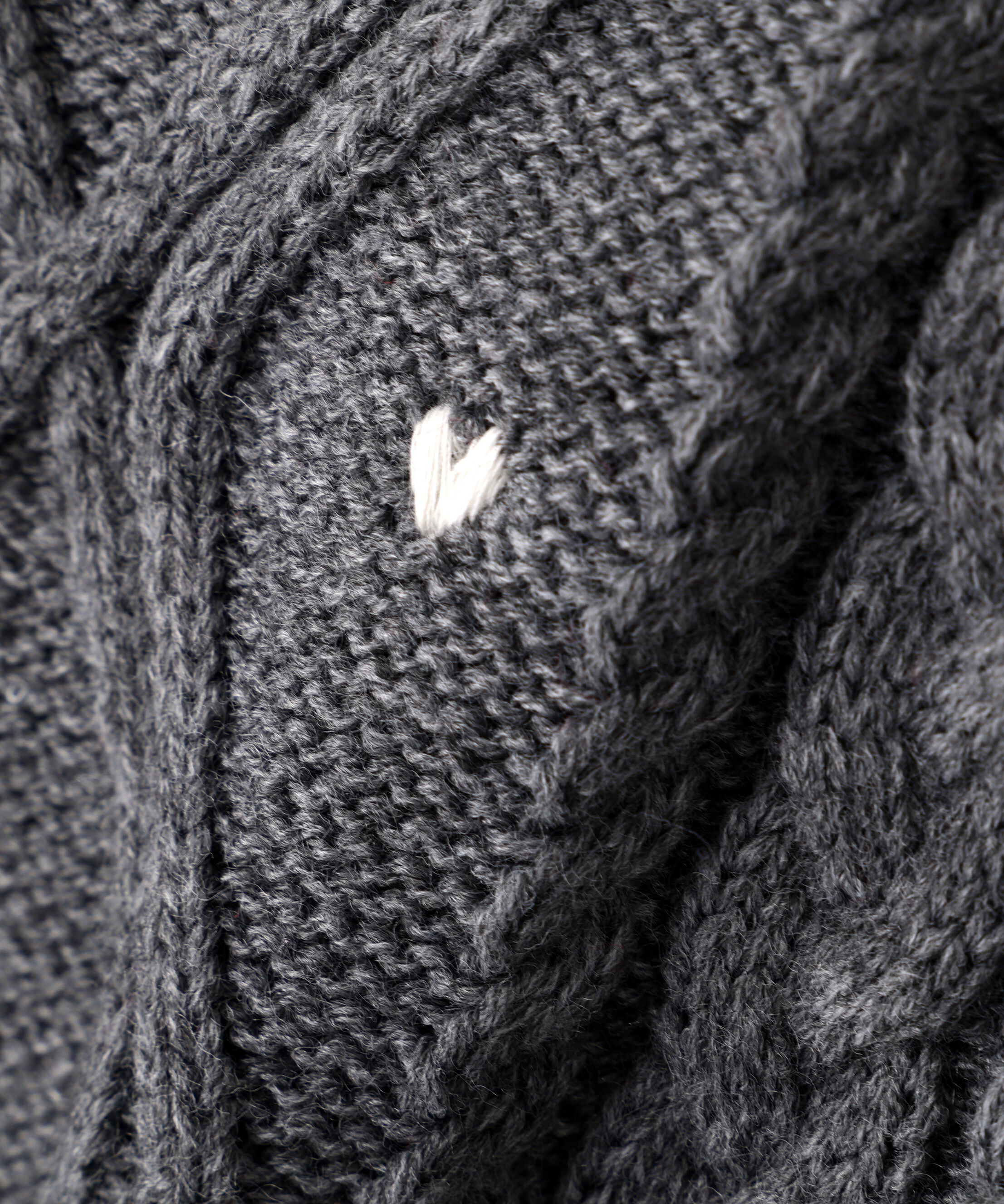  「ハート刺繍ケーブルニット」|ニット・セーター|