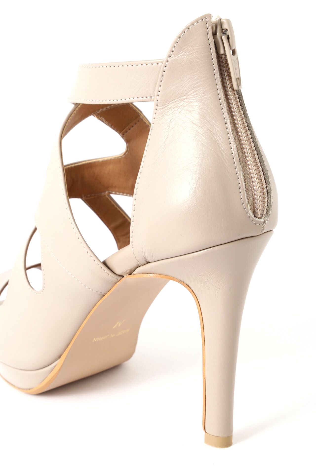  「◆スムースレザーカッティングサンダル」|その他|