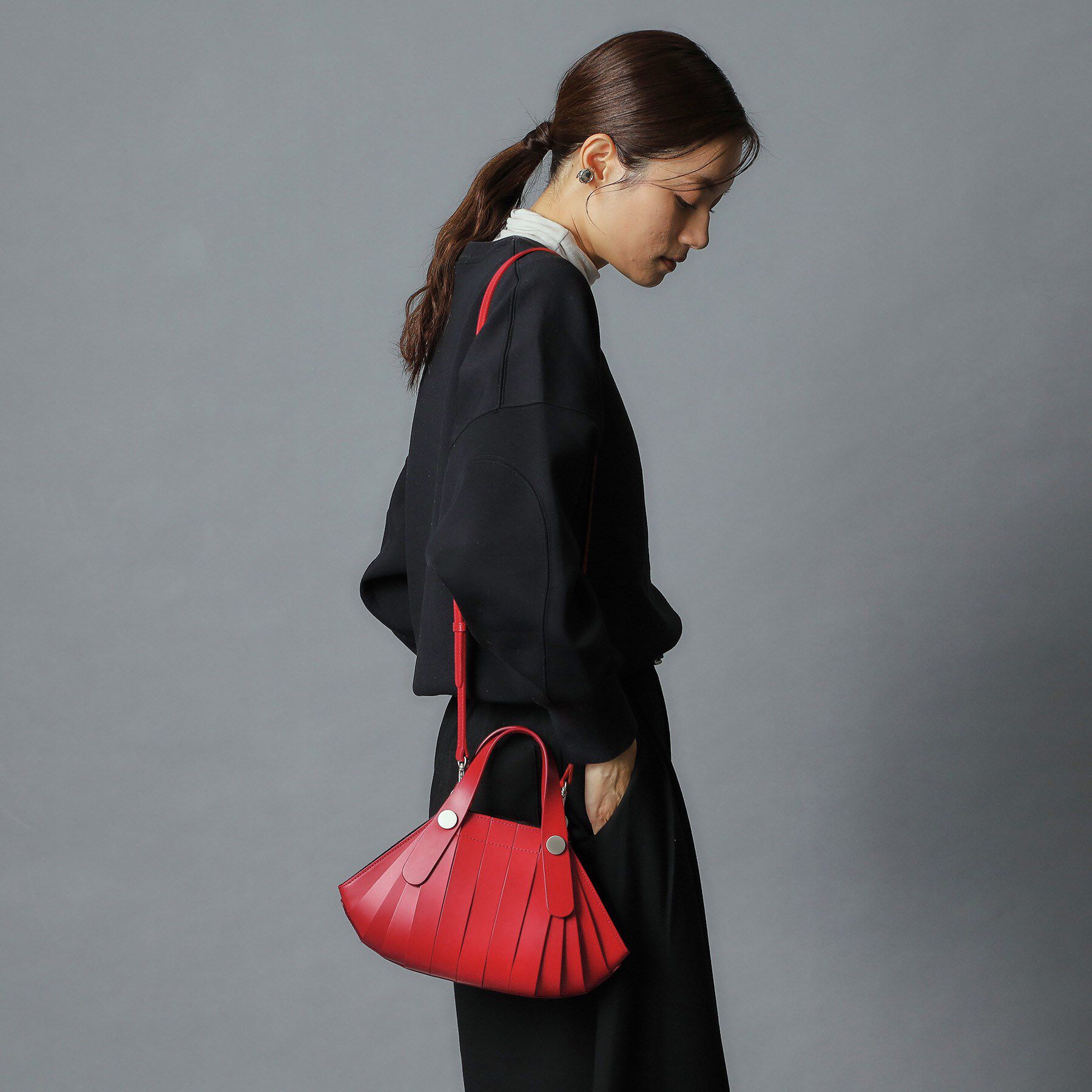 HIROKO HAYASHI「OSSO VIVO（オッソ ヴィーヴォ）2wayバッグ」|ショルダー・メッセンジャー|