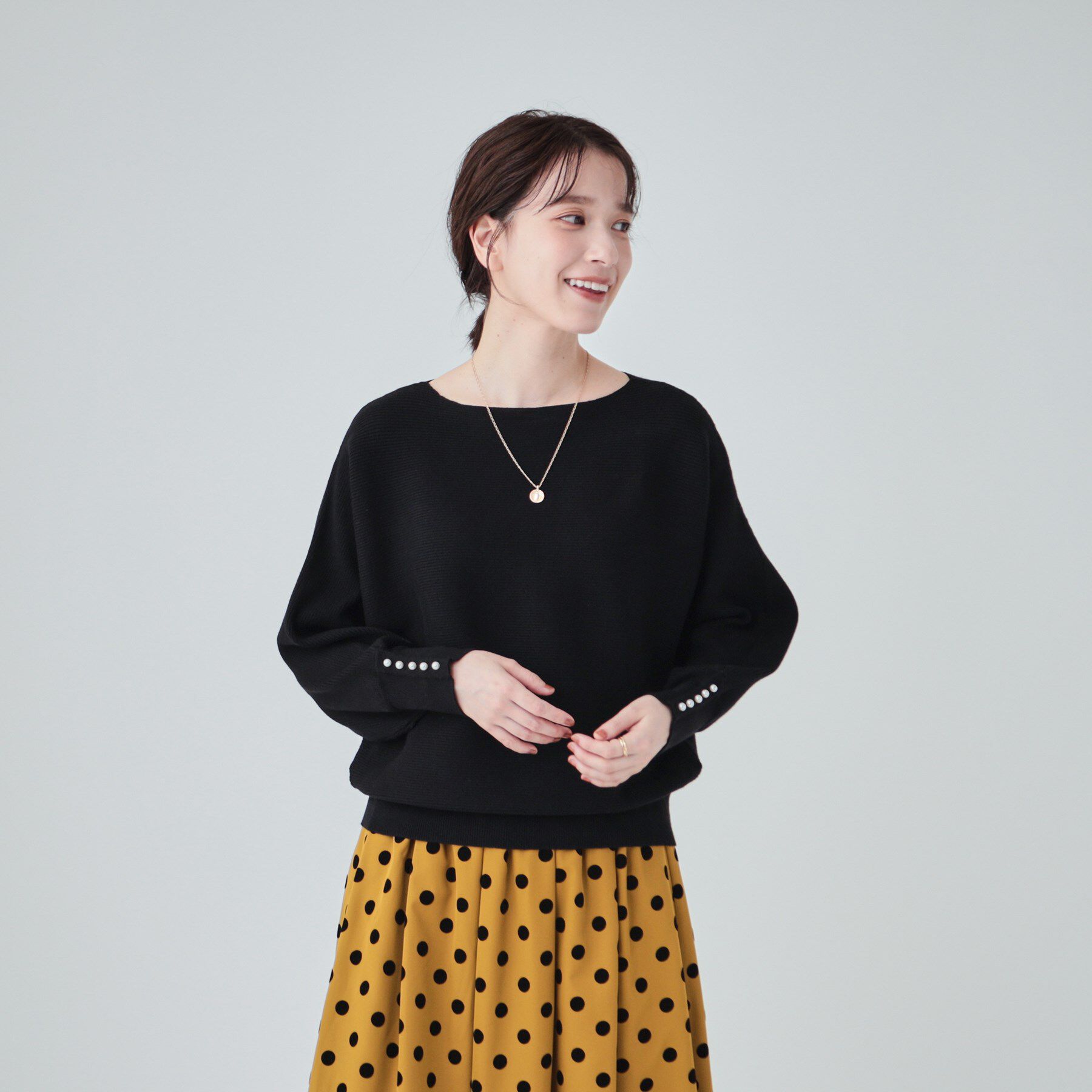 SHOO･LA･RUE「【高レビュー/洗える】優しく上品に リブドルマン お袖フェイクパールニット」|ニット・セーター|